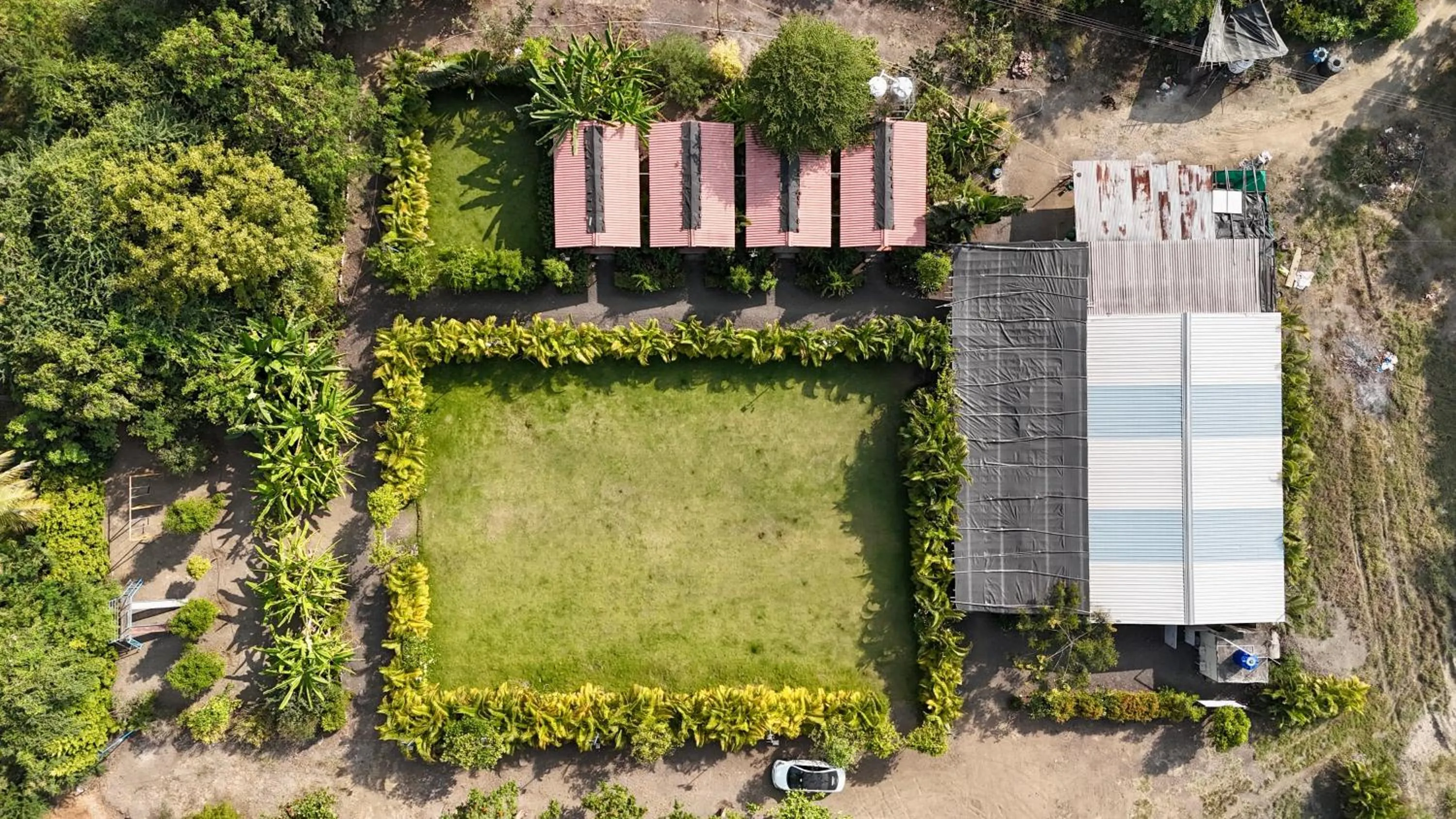 Property building in YUGANNKURR farmhouse