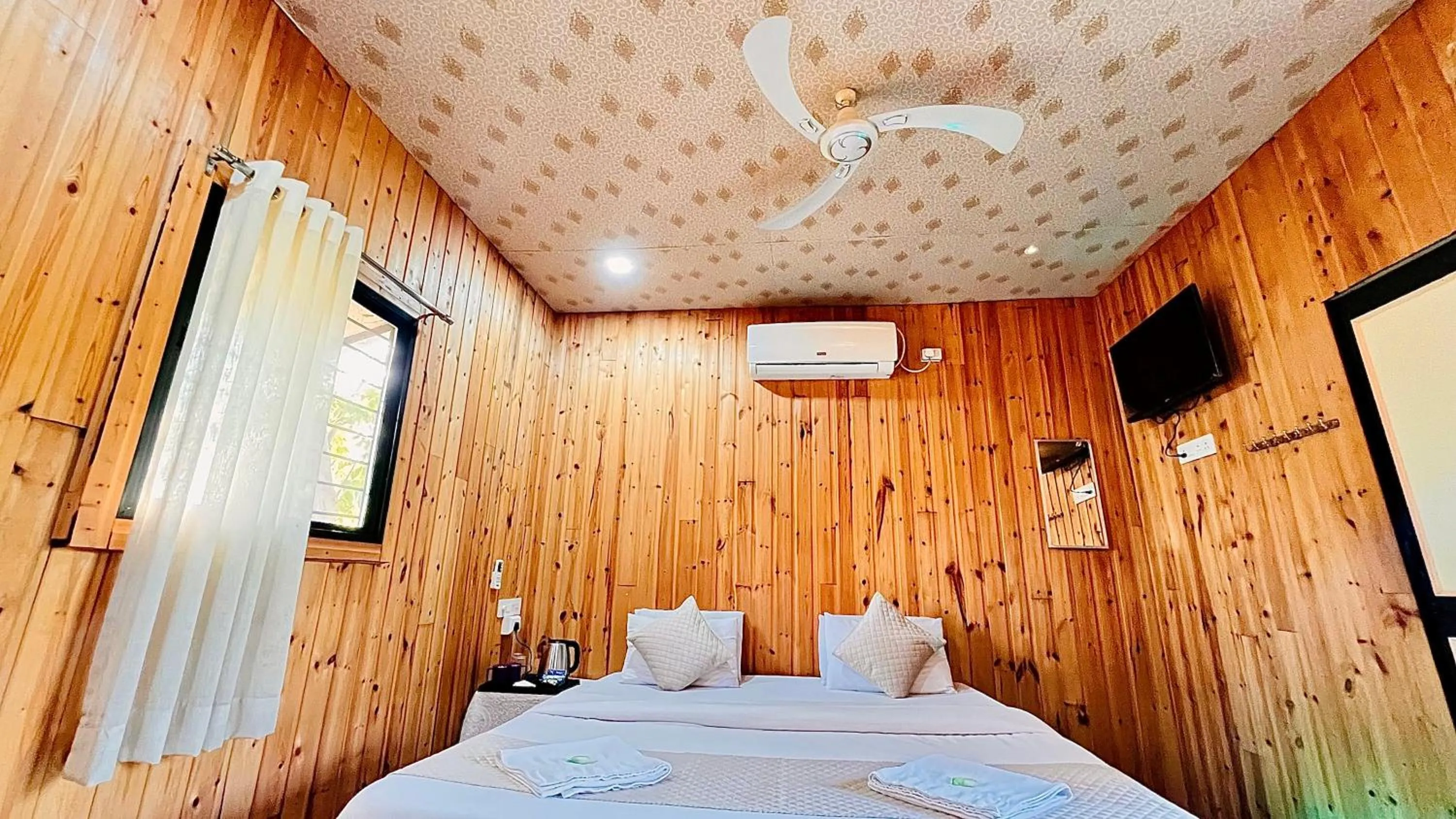 Bed in YUGANNKURR farmhouse