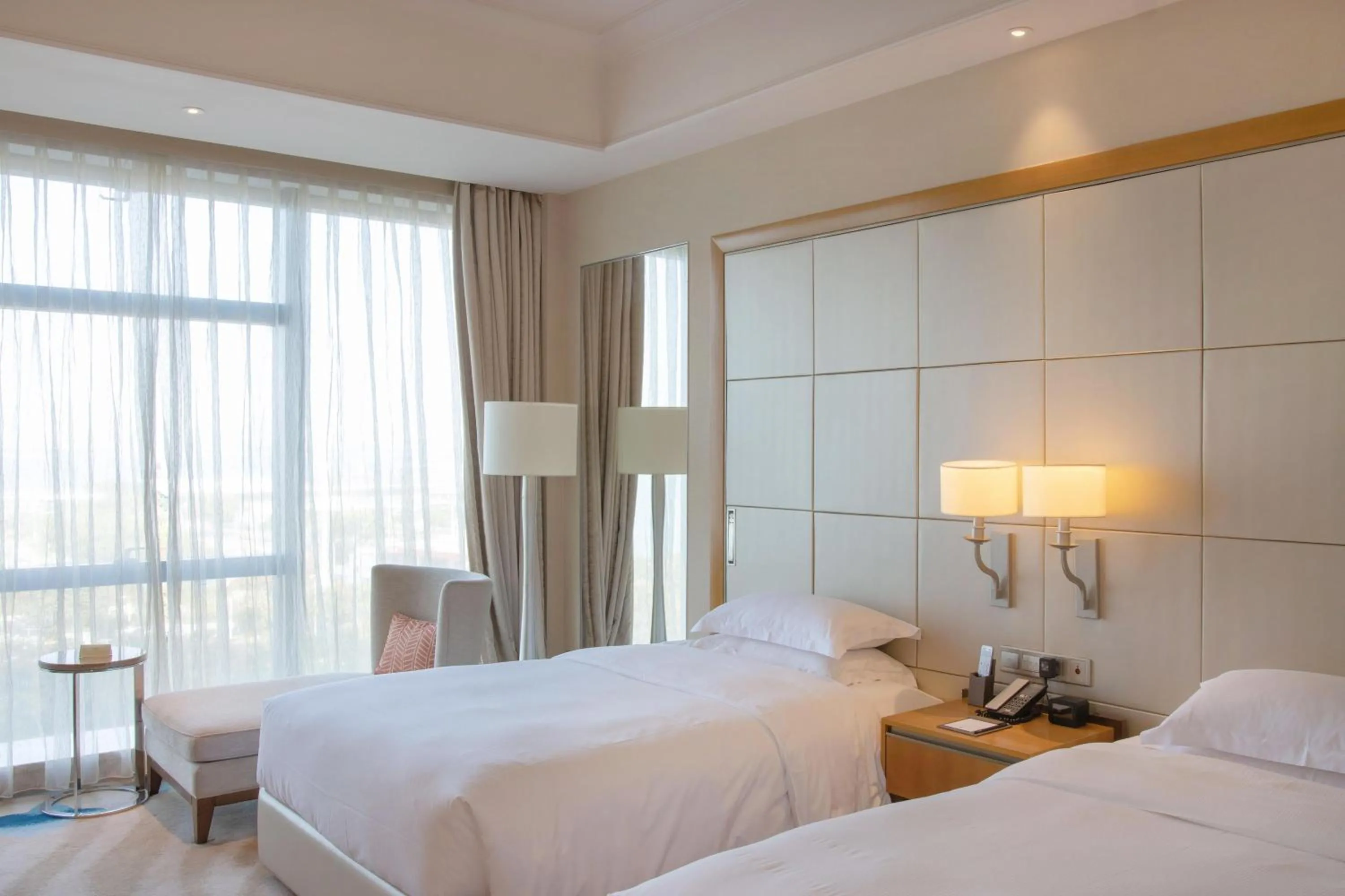 Bed in DoubleTree by Hilton Hotel Xiamen - Wuyuan Bay