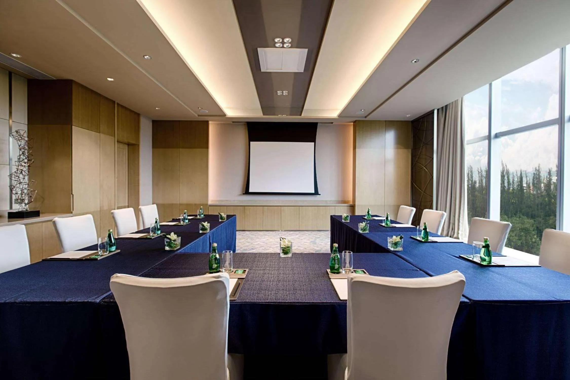 Meeting/conference room in DoubleTree by Hilton Hotel Xiamen - Wuyuan Bay