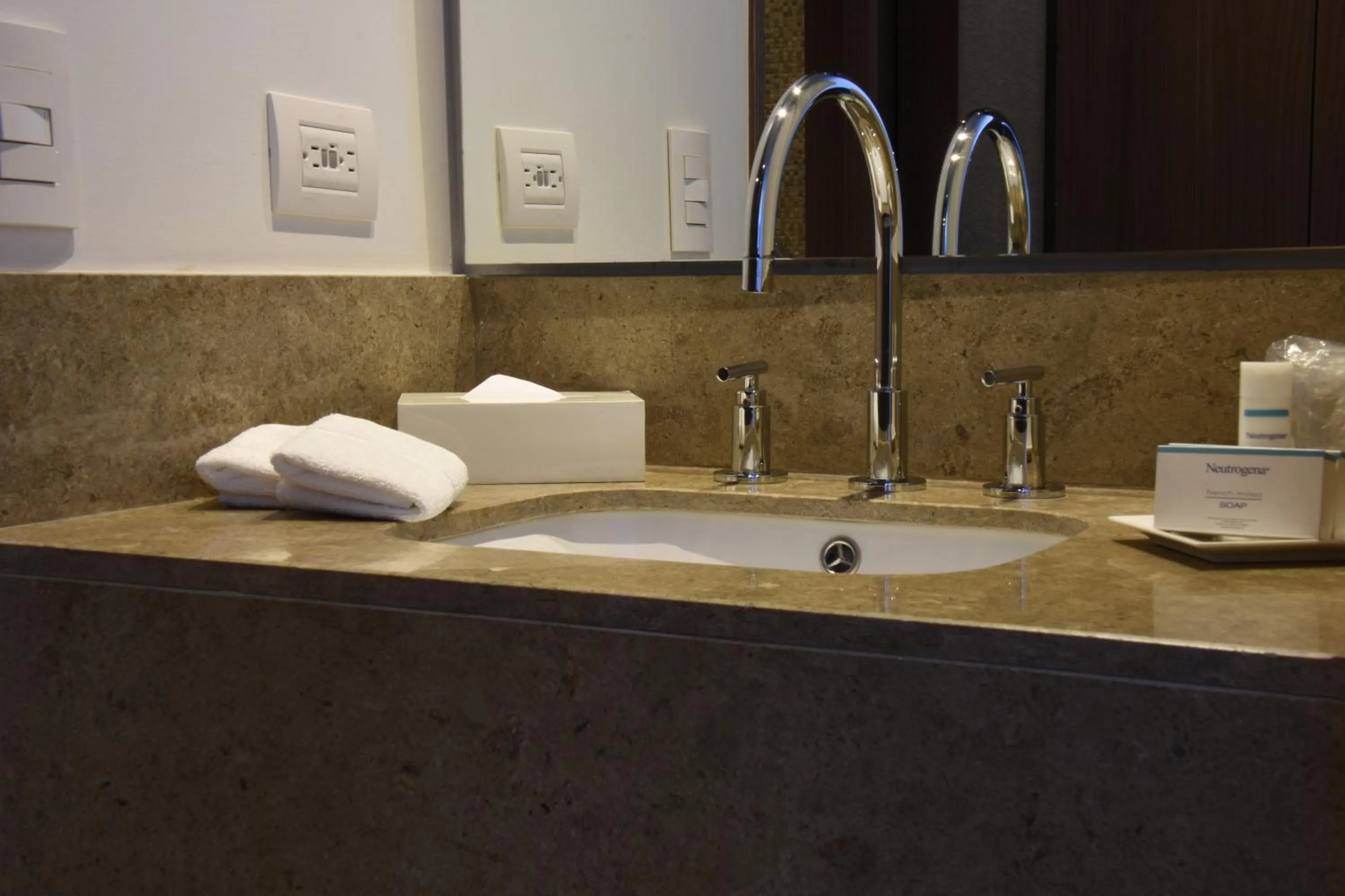 Bathroom in Hampton by Hilton Bogota Usaquen