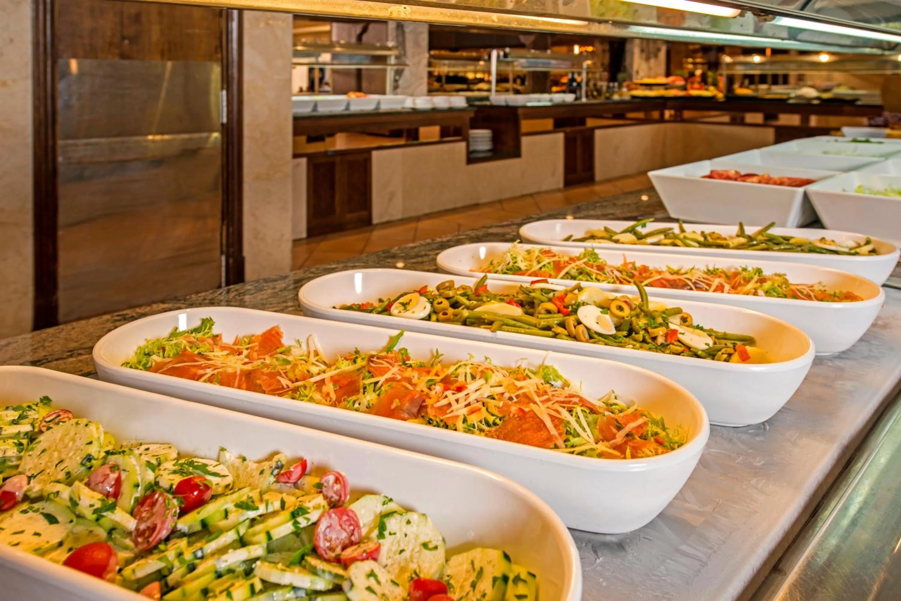 Food and drinks in Vell Mari Hotel & Resort