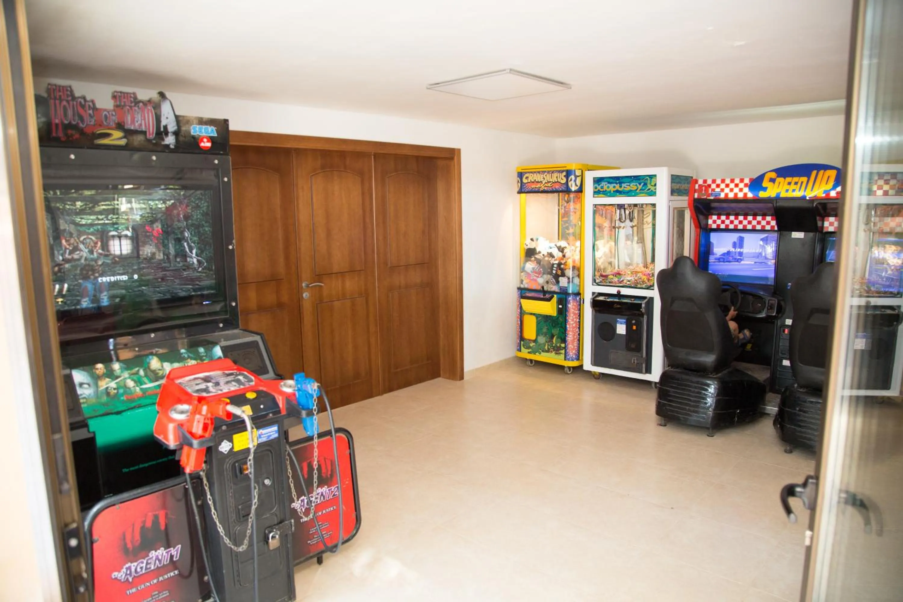 Game Room in Vell Mari Hotel & Resort