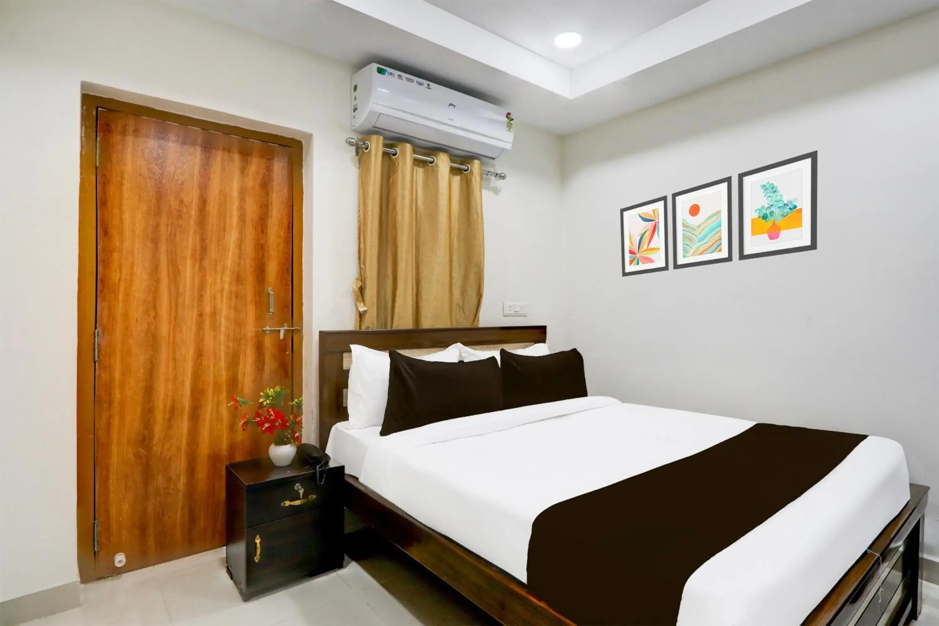 Bedroom, Bed in Super Collection O Madhapur Near Cyber Tower Bedroom, Bed in Super Collection O Madhapur Near Cyber Tower