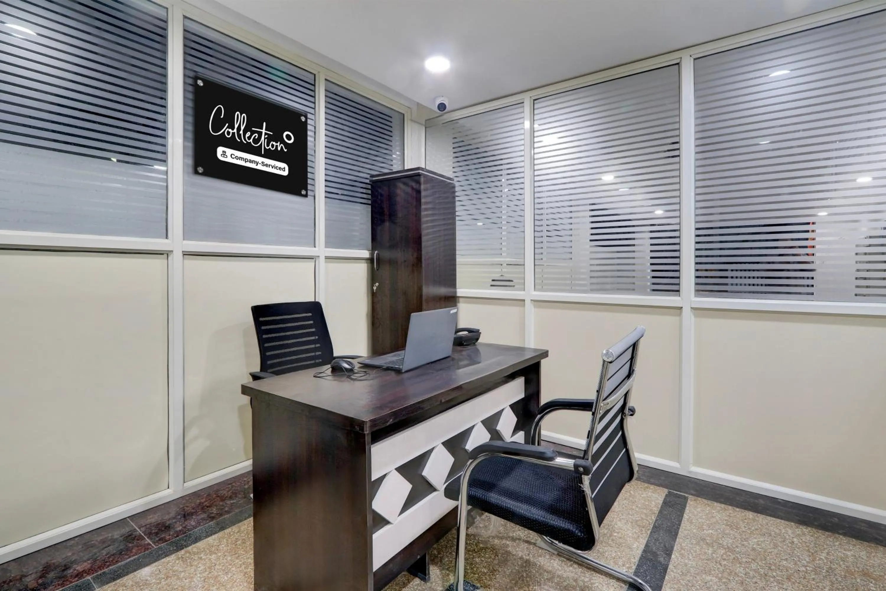 Lobby or reception in Super Collection O Madhapur Near Cyber Tower