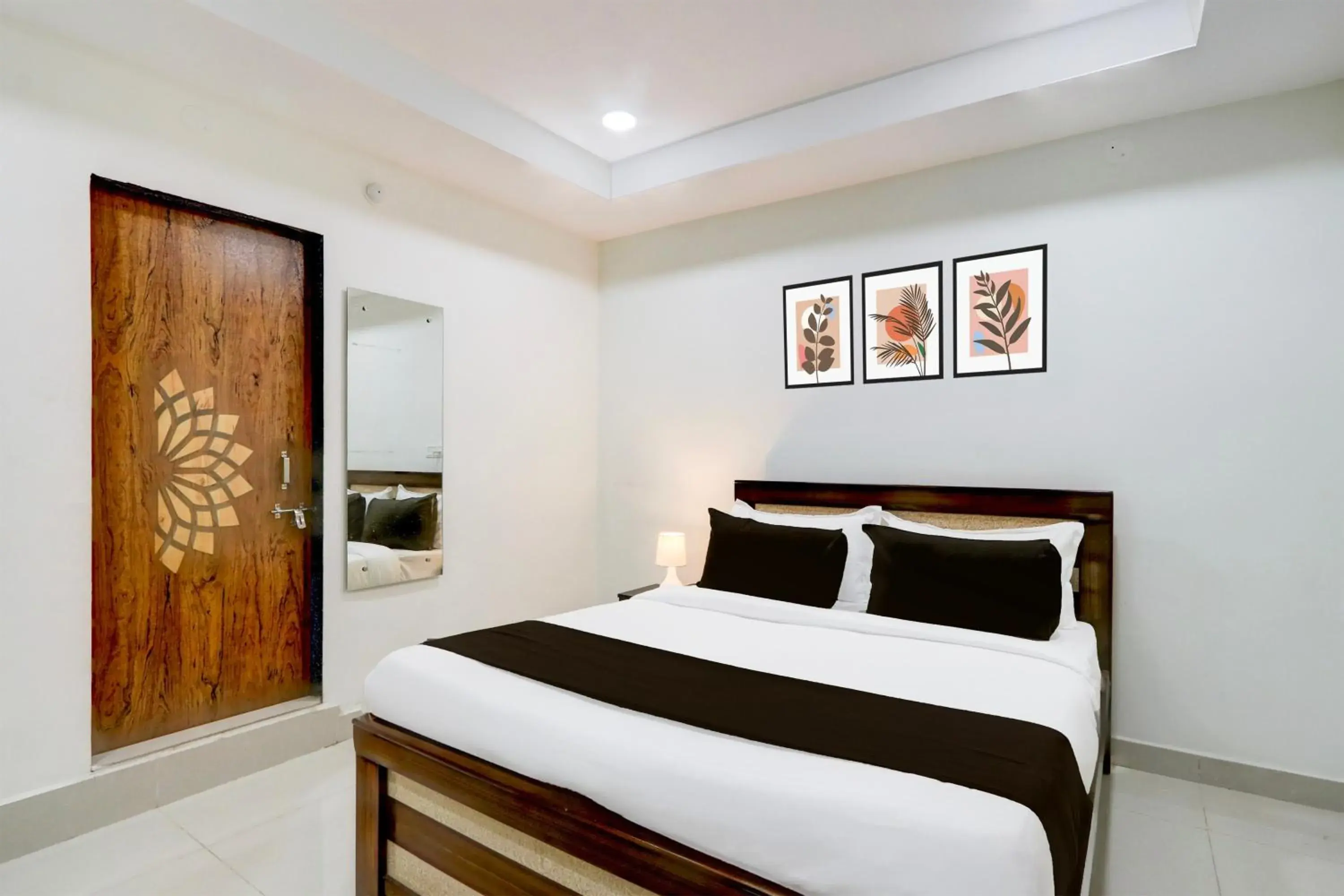 Bedroom, Bed in Super Collection O Madhapur Near Cyber Tower Bedroom, Bed in Super Collection O Madhapur Near Cyber Tower