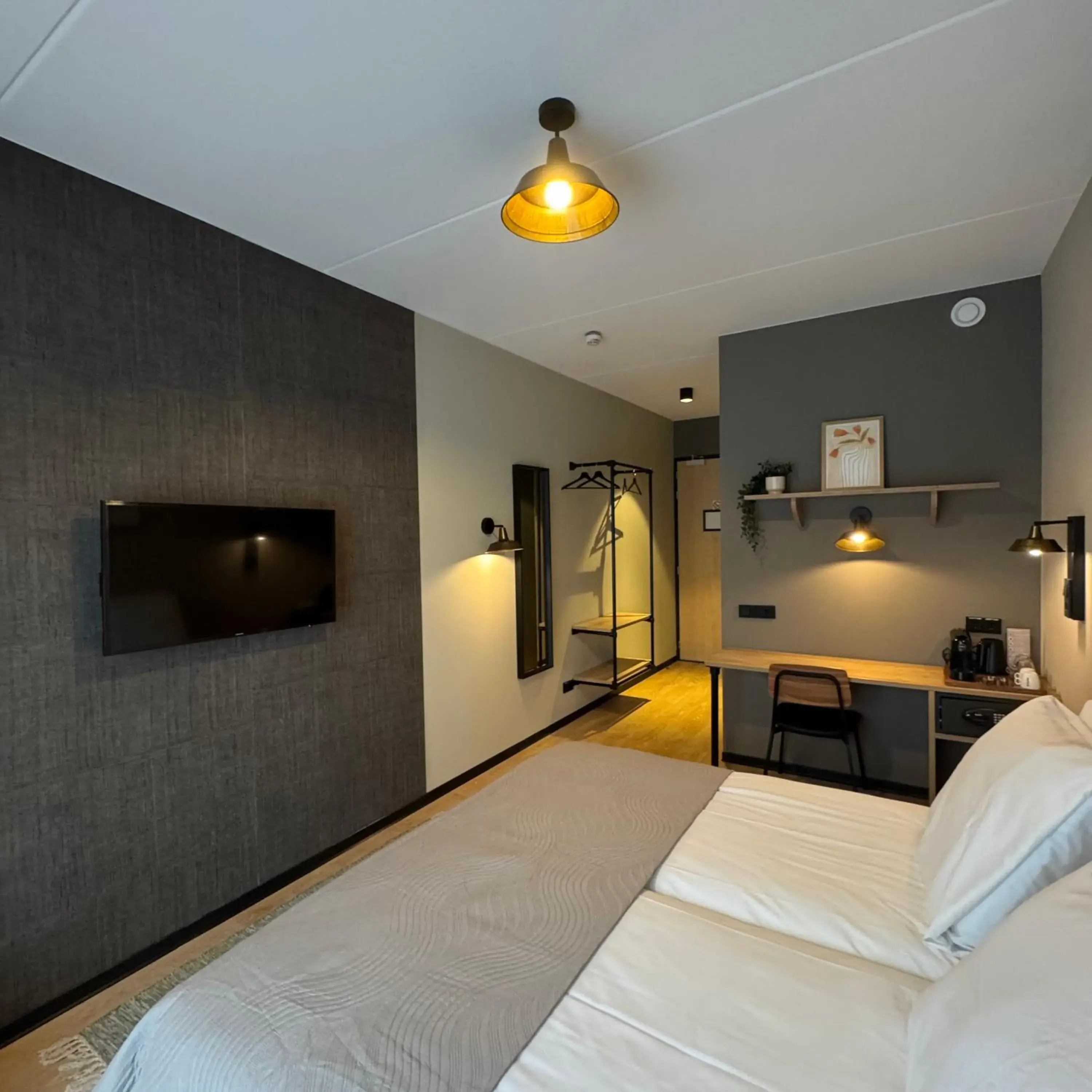 Deluxe Double Room in Hotel Emilia Deluxe Double Room in Hotel Emilia