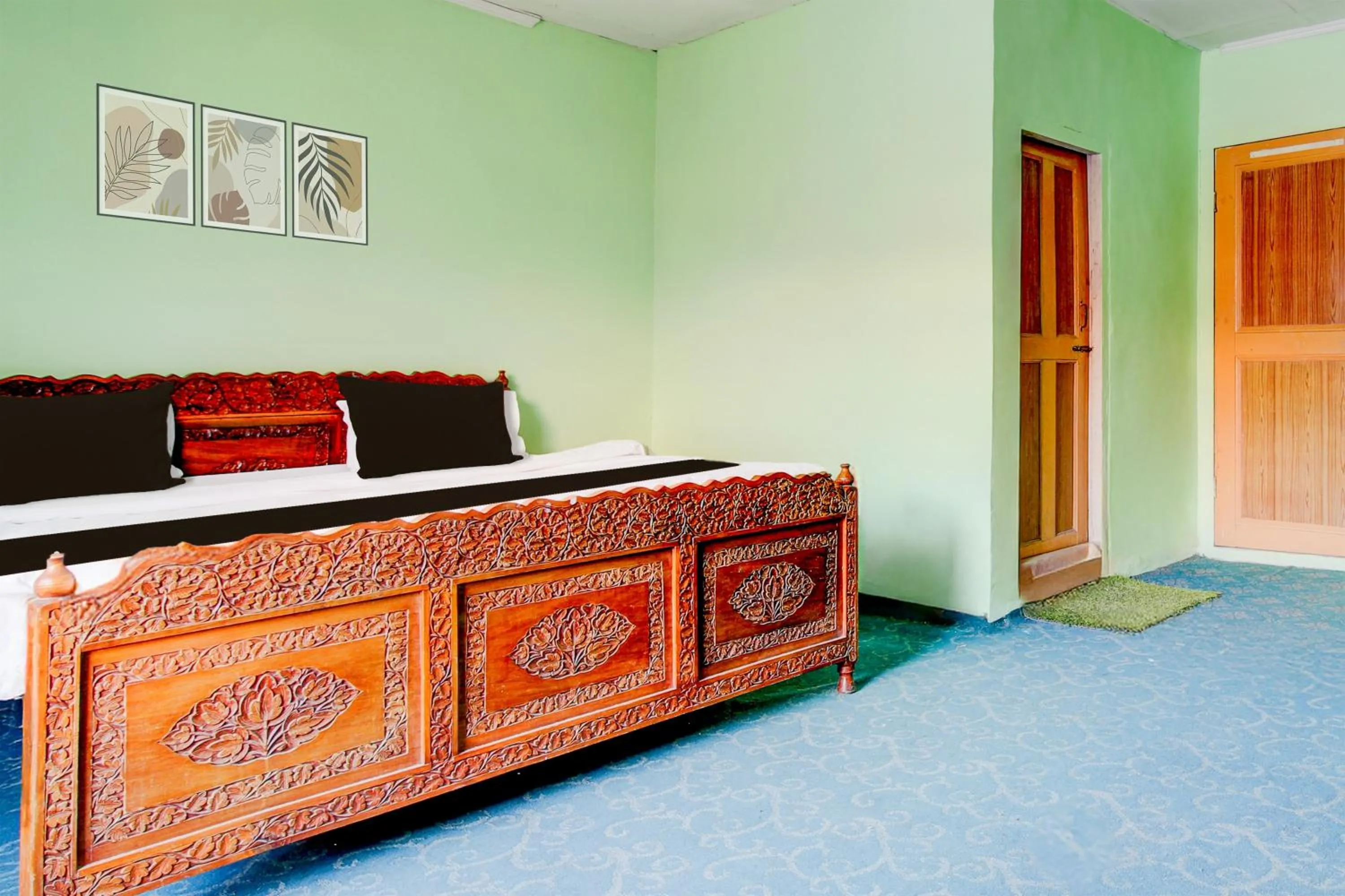 Bedroom, Bed in Super Collection O Rajbagh formerly Lavender