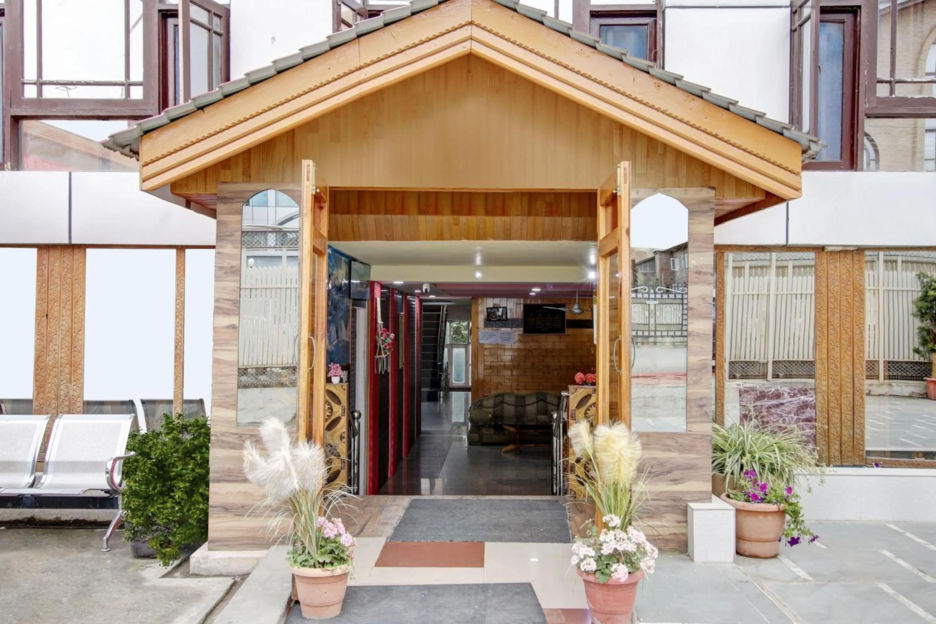 Facade/entrance in Super Collection O Rajbagh formerly Lavender