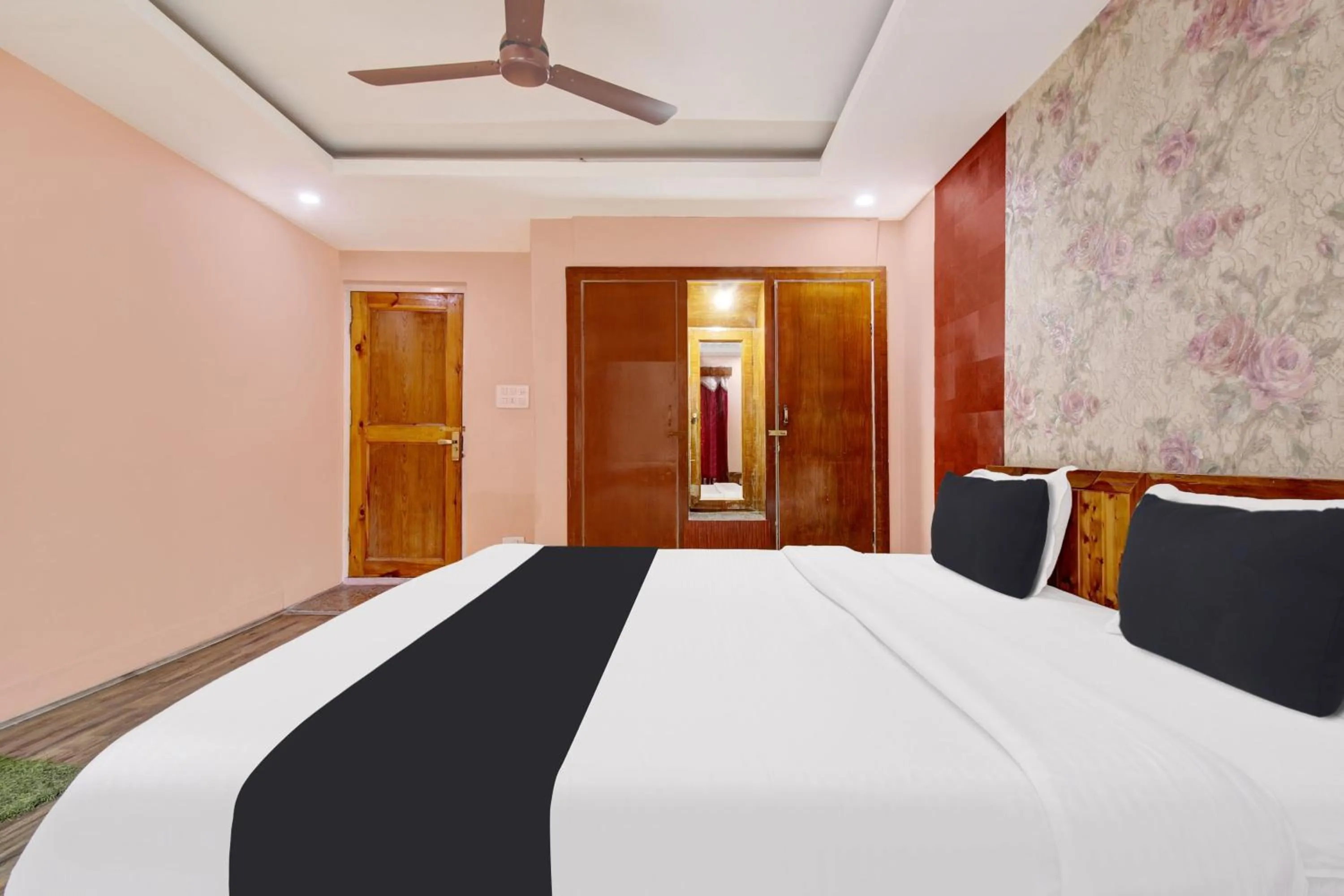 Bedroom, Bed in Super Collection O Rajbagh formerly Lavender