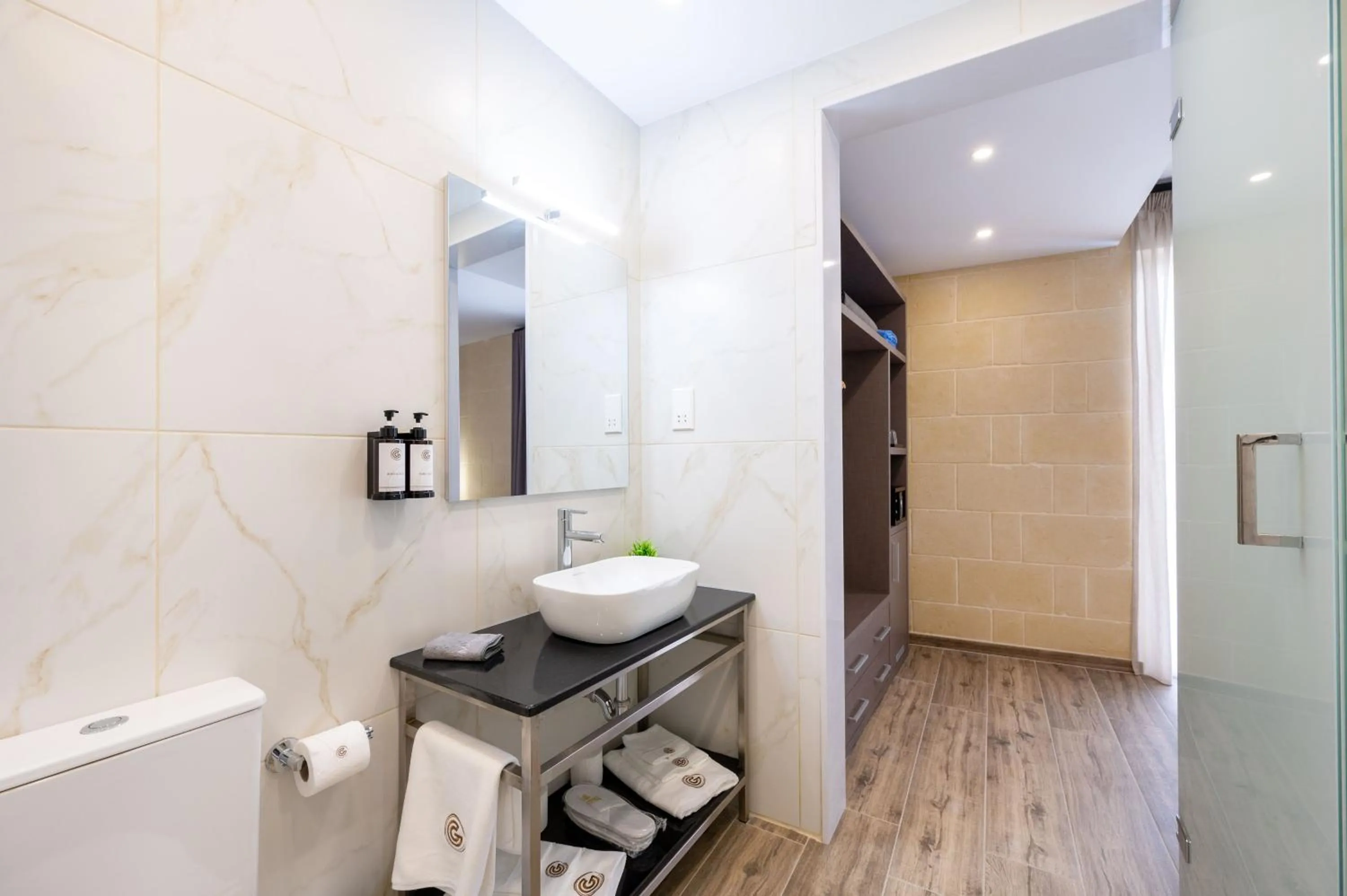 Bathroom in C4 Retreats Gozo