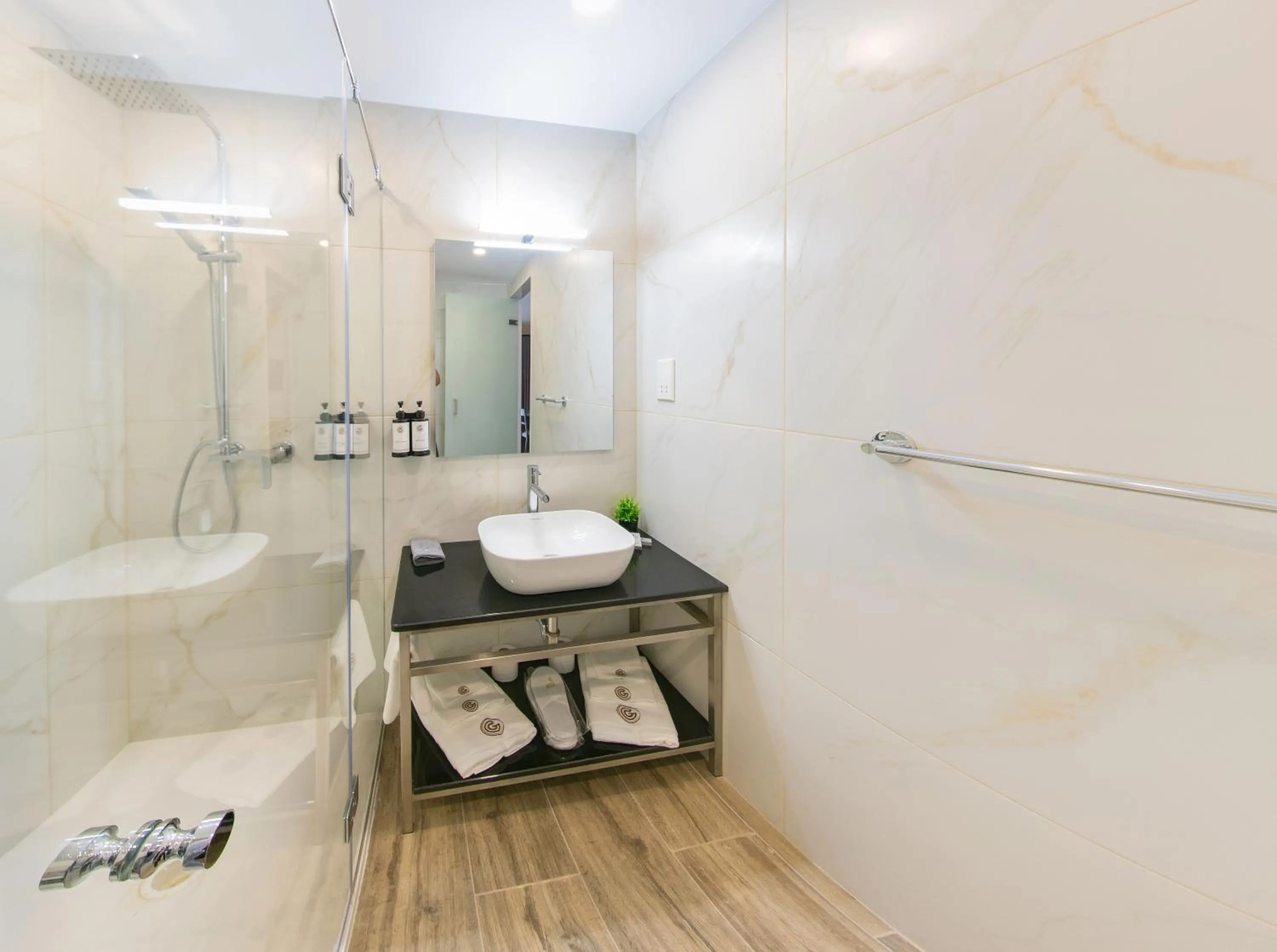 Bathroom in C4 Retreats Gozo