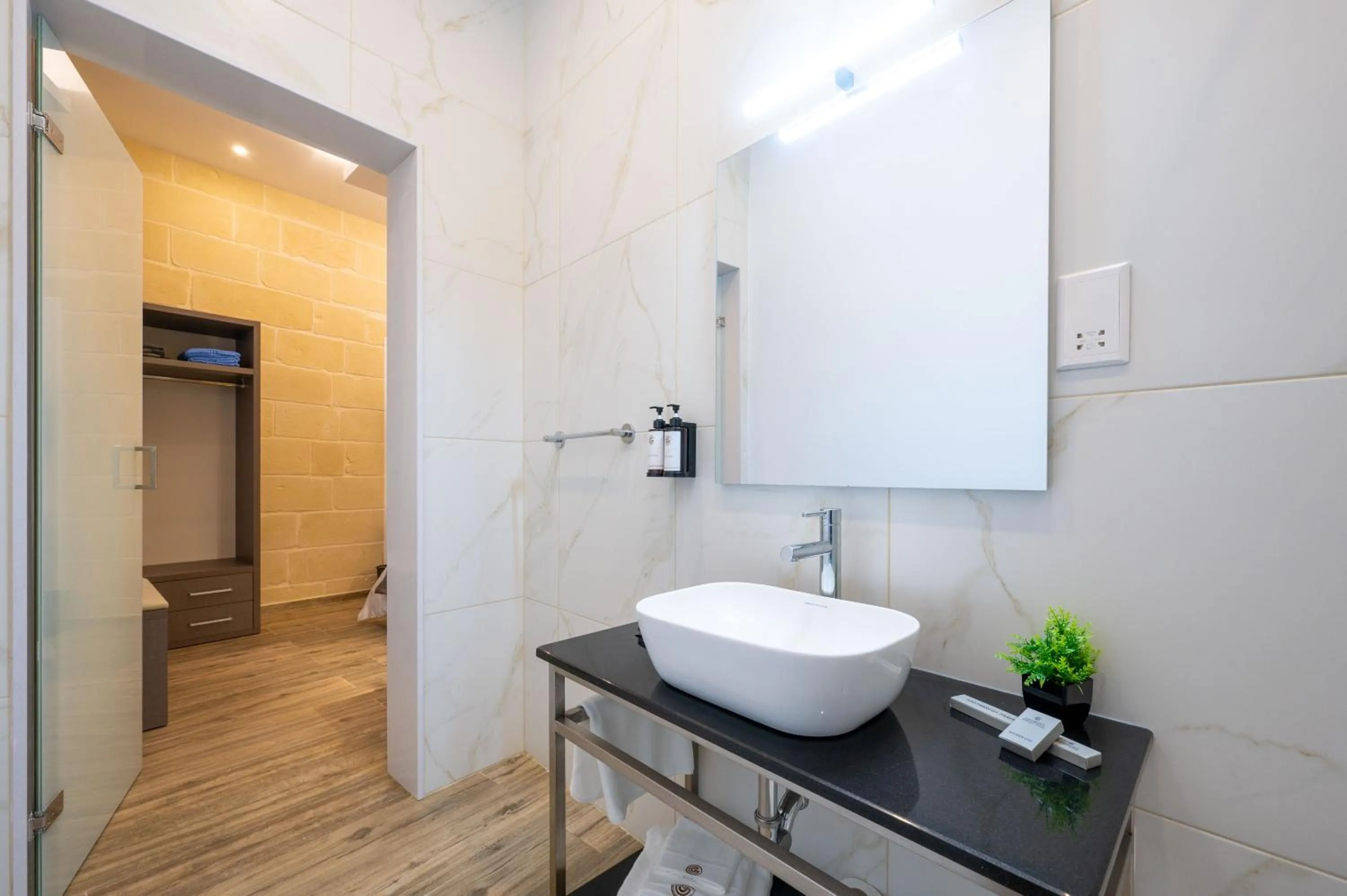 Bathroom in C4 Retreats Gozo