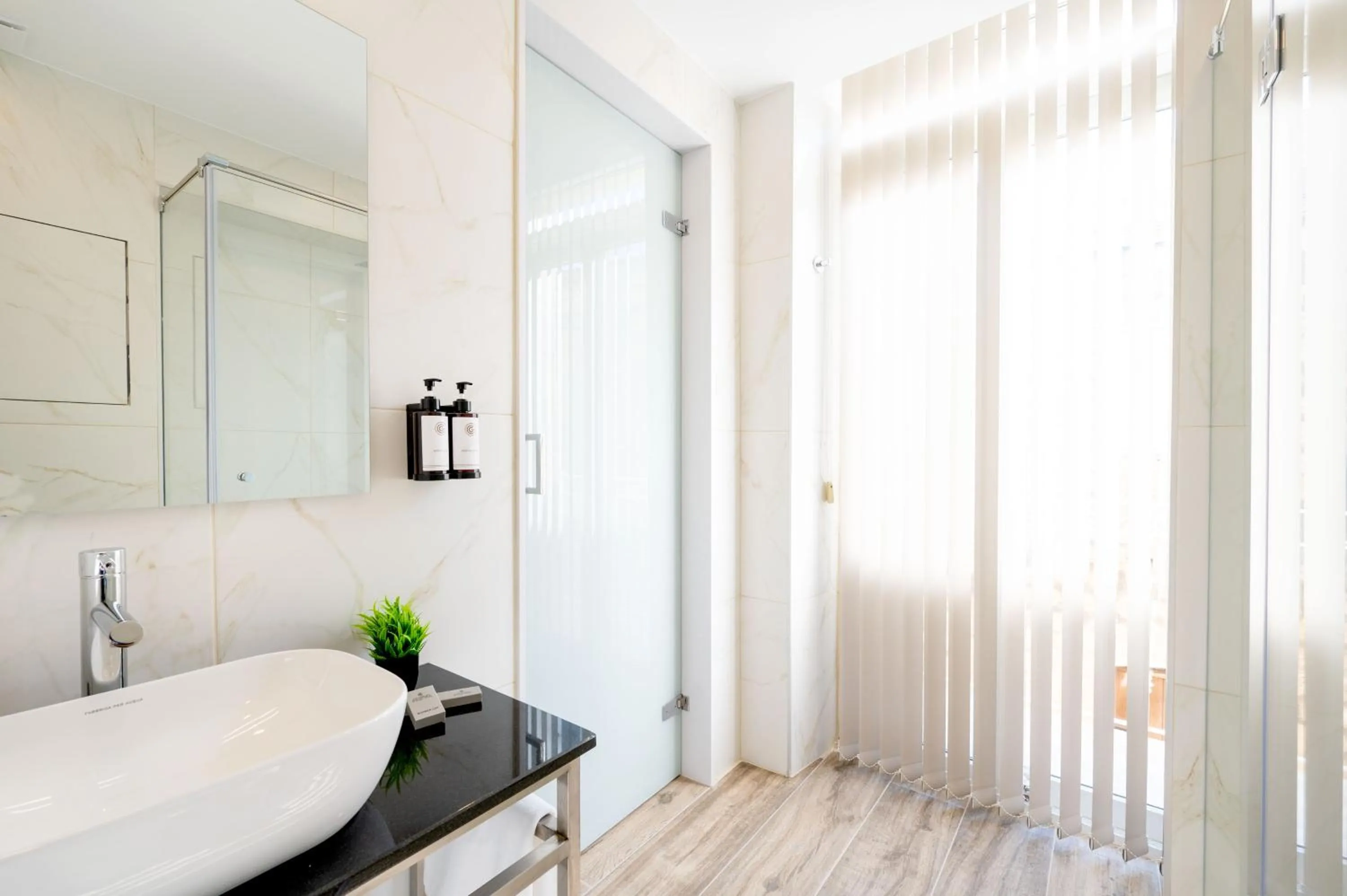 Bathroom in C4 Retreats Gozo