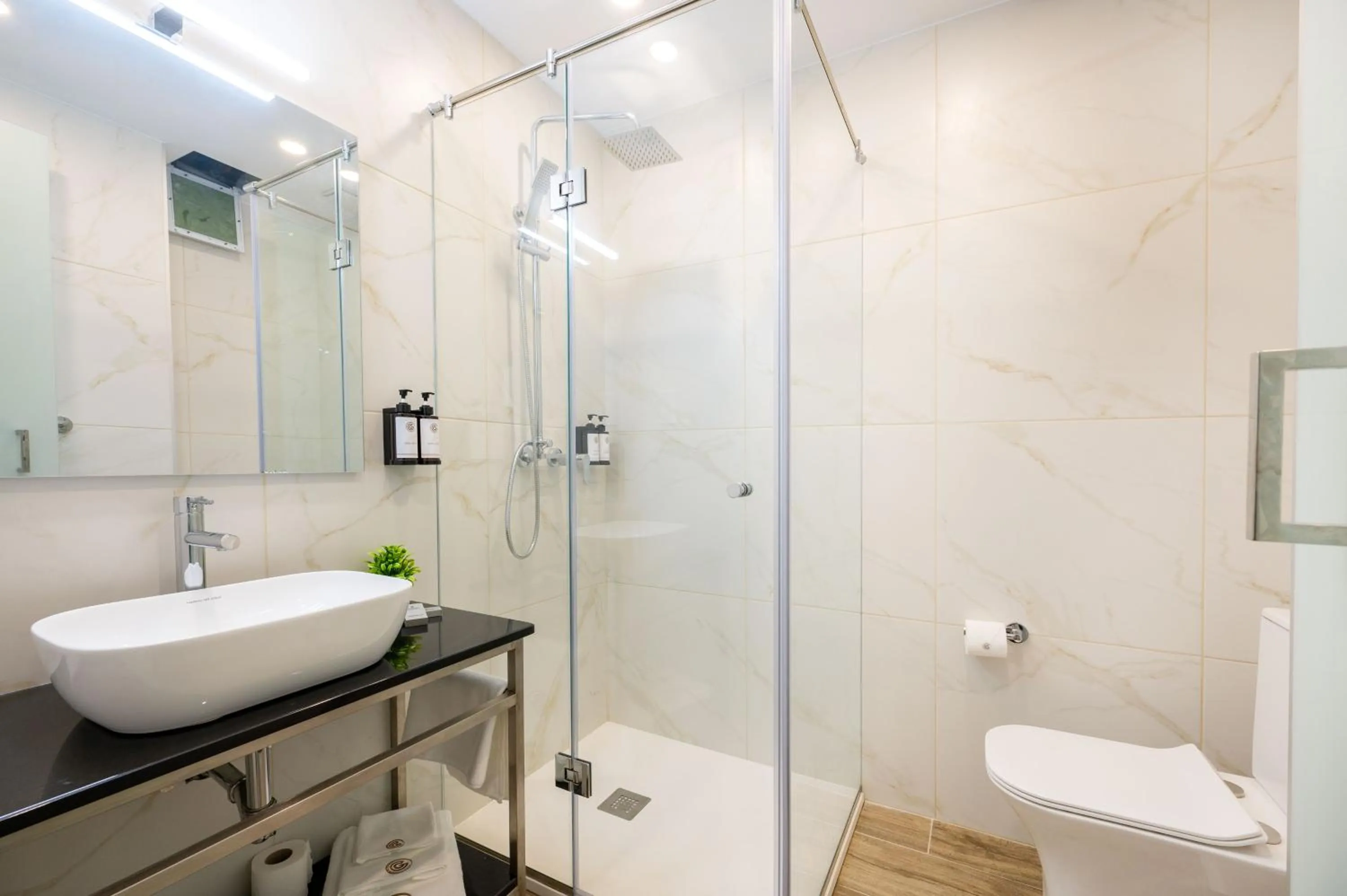 Bathroom in C4 Retreats Gozo