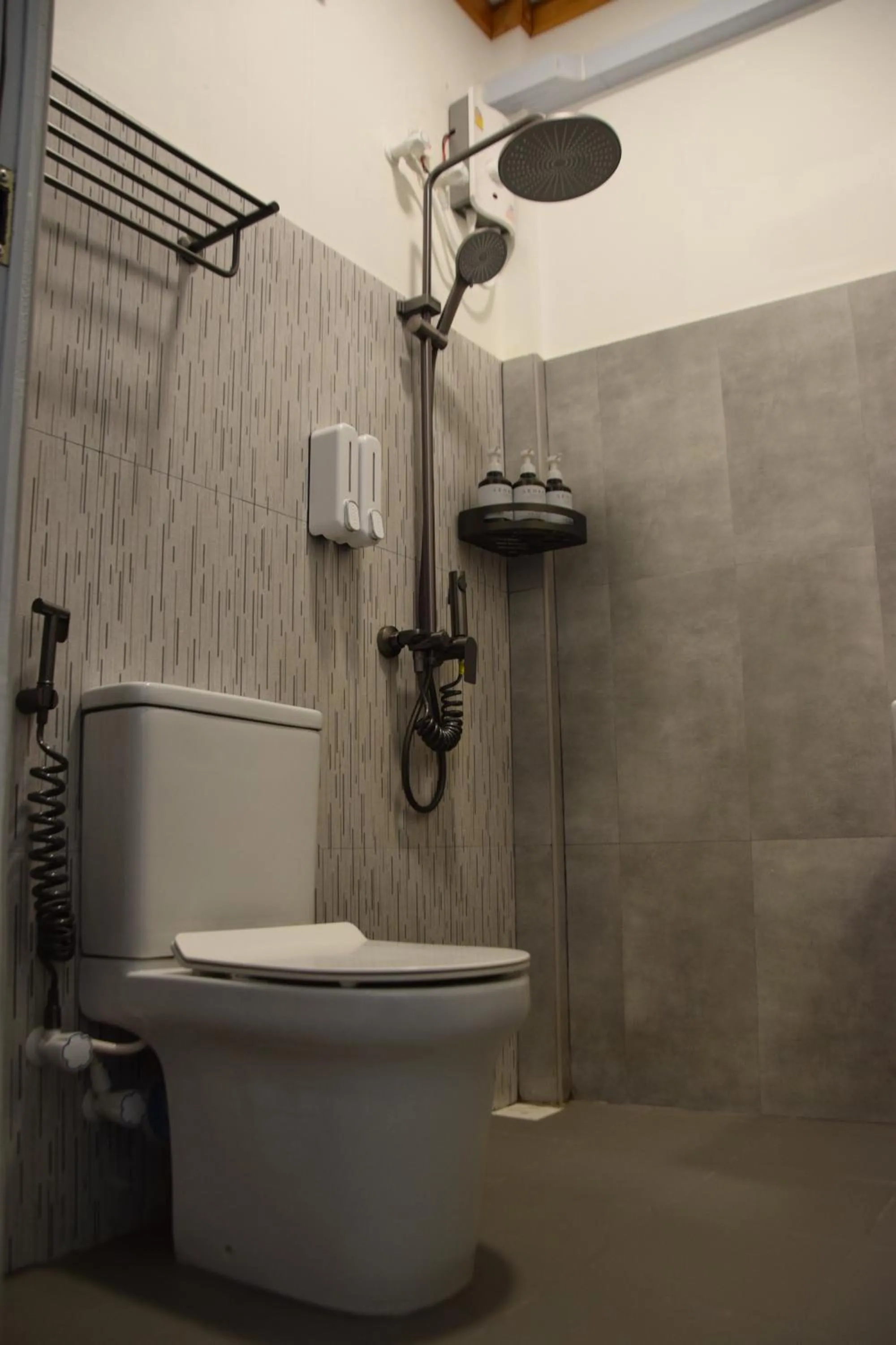 Toilet in Navaya Dhiffushi