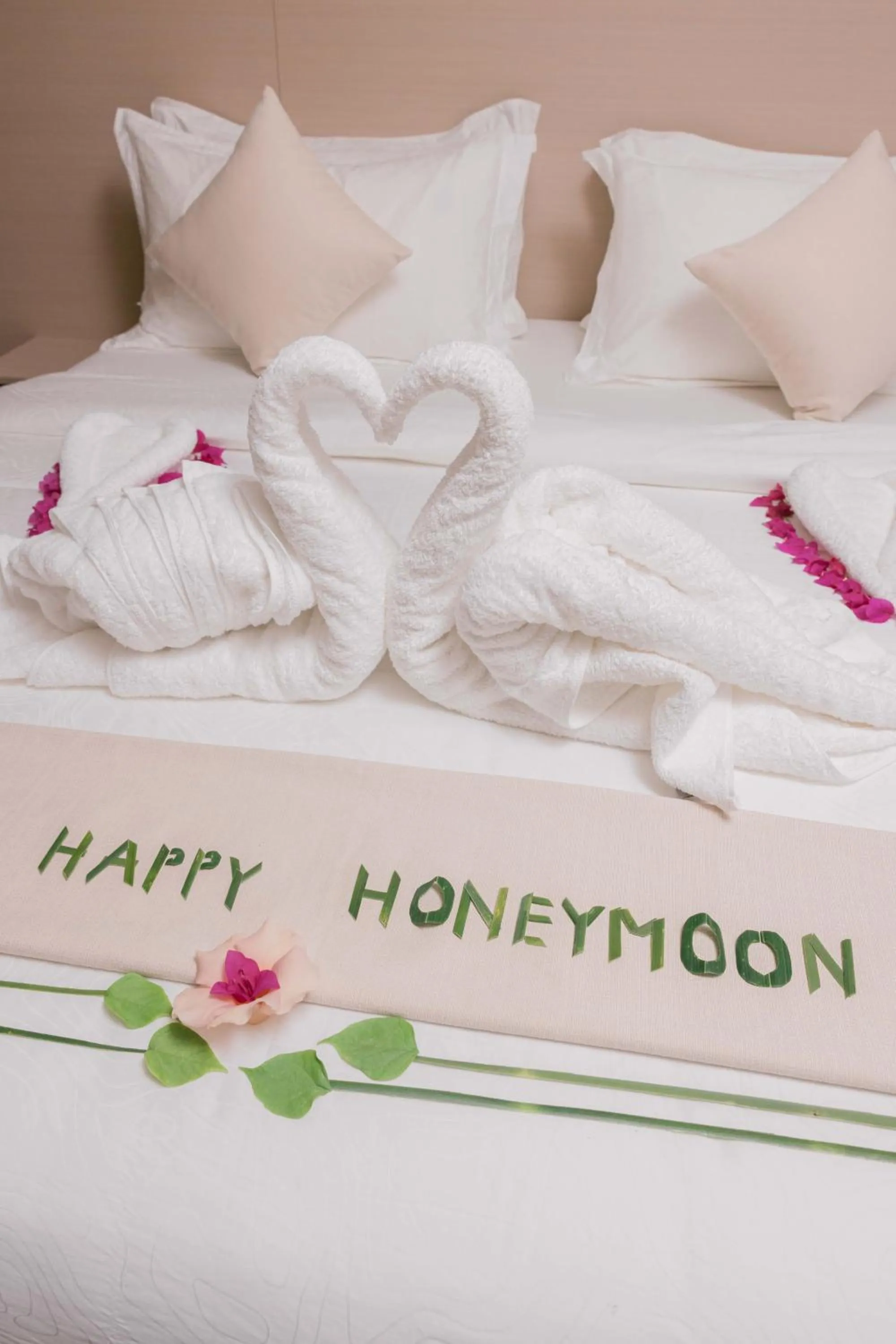 Bed in Navaya Dhiffushi