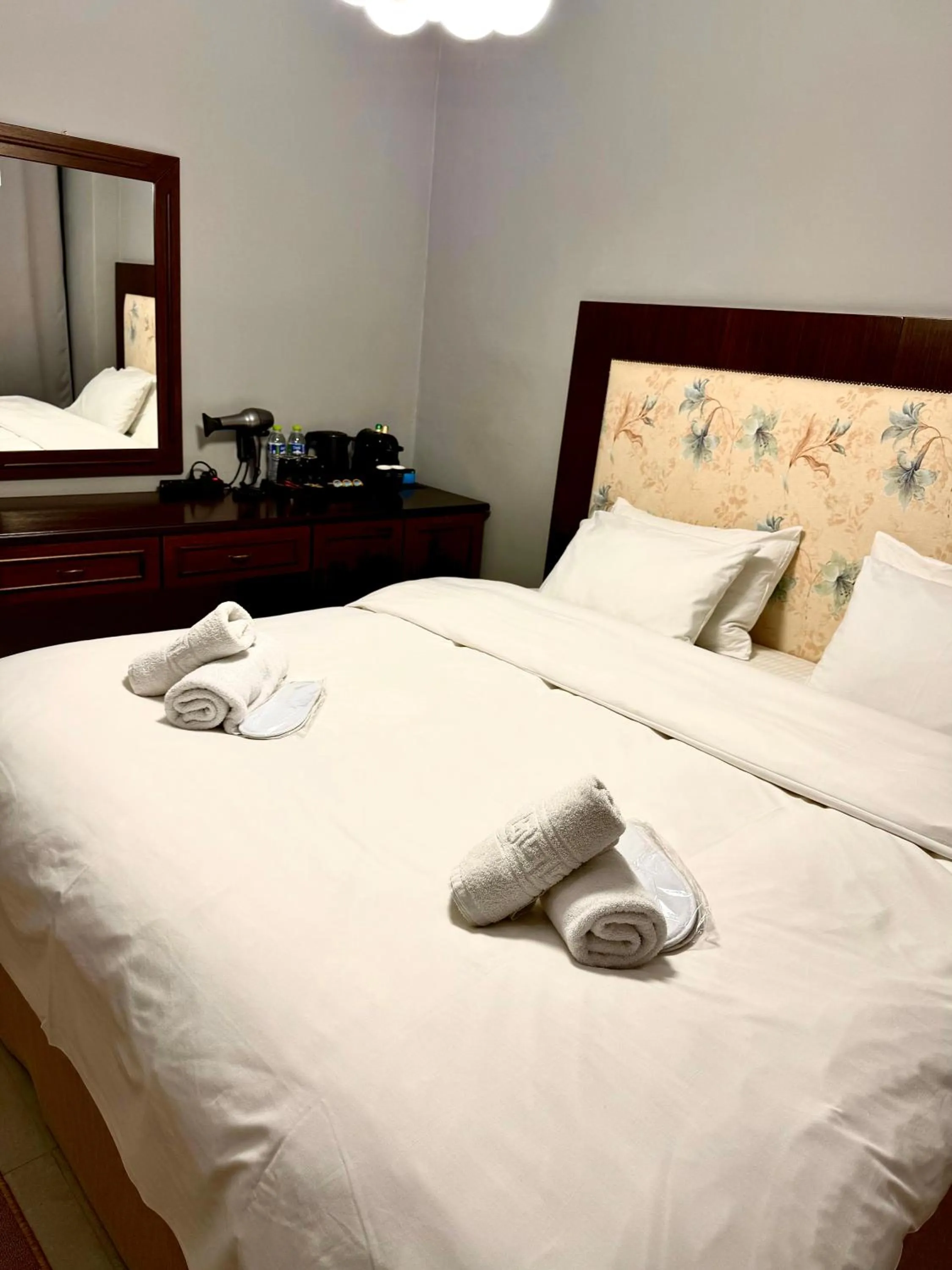 Bed in ESPERIA Drama HOTEL