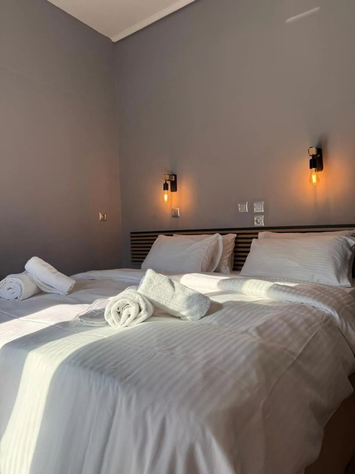 Bed in ESPERIA Drama HOTEL