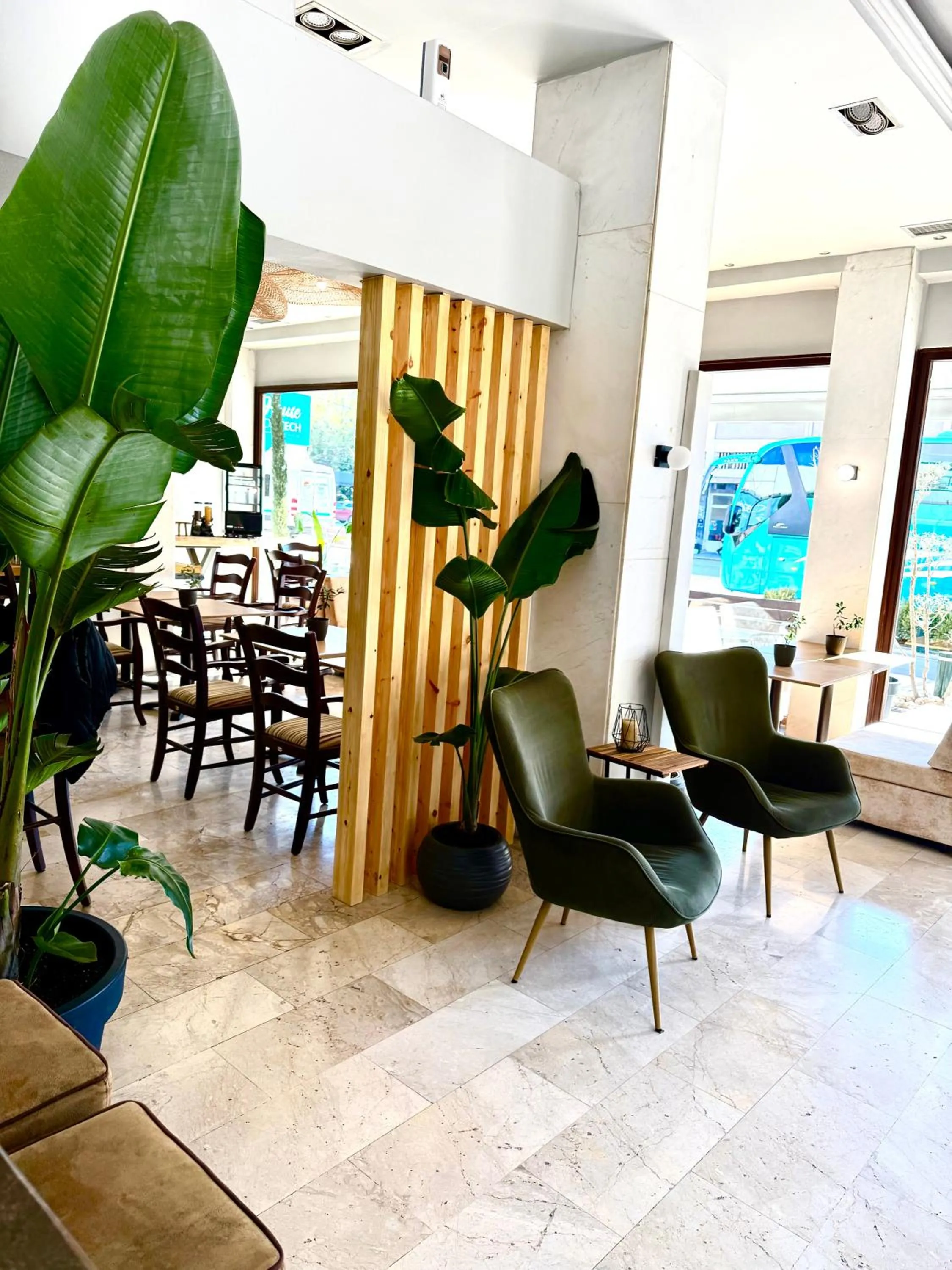 ESPERIA Drama HOTEL