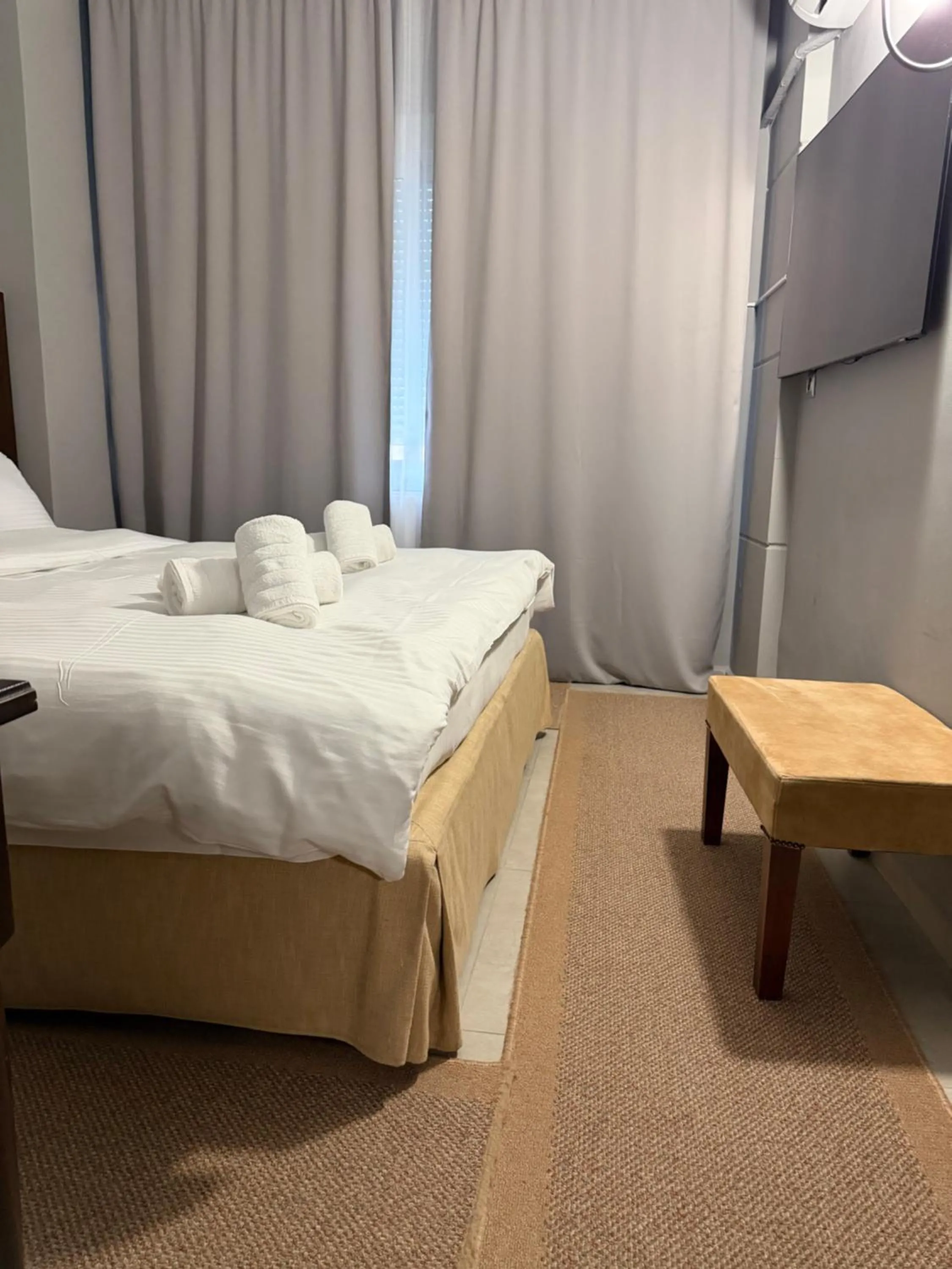 Bed in ESPERIA Drama HOTEL