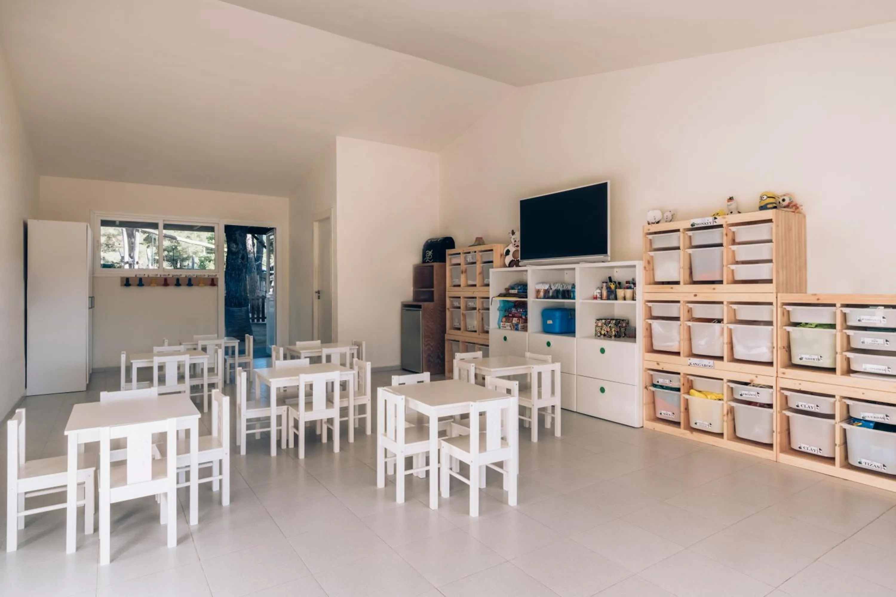 Lounge or bar in Iberostar Waves Pinos Park