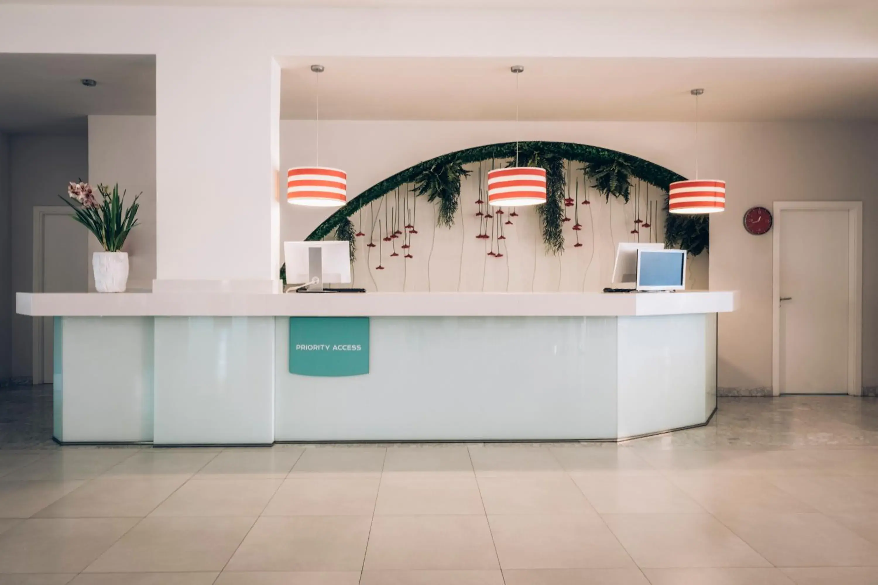 Lobby or reception in Iberostar Waves Pinos Park Lobby or reception in Iberostar Waves Pinos Park