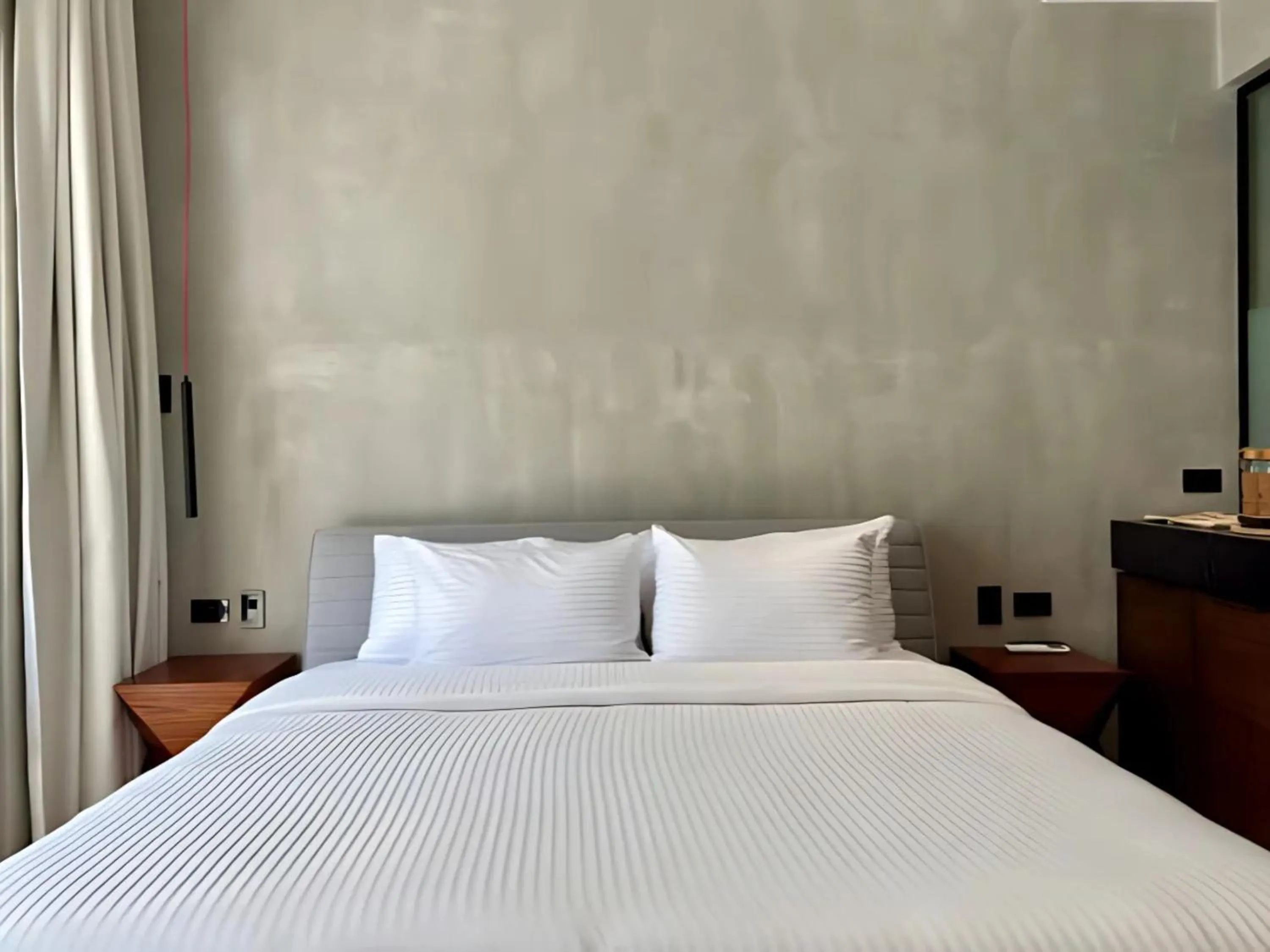 Bedroom, Bed in Blooma Boutique Hotel