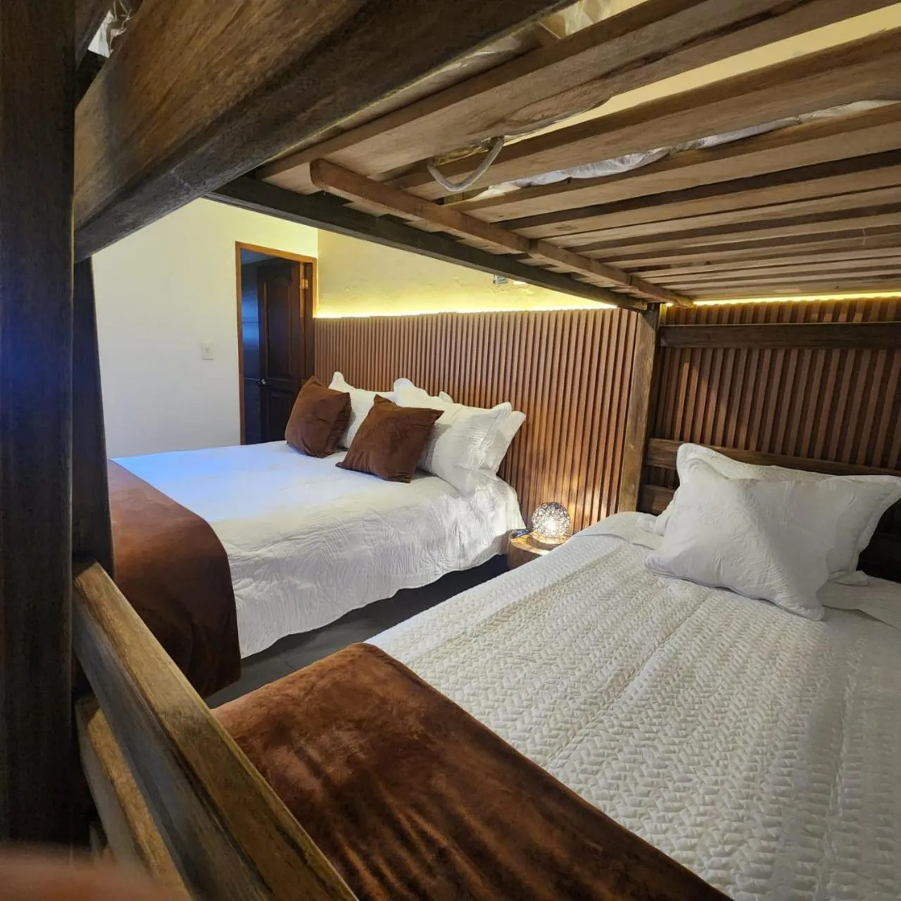 Property building, Bed in La Toscana Hostel