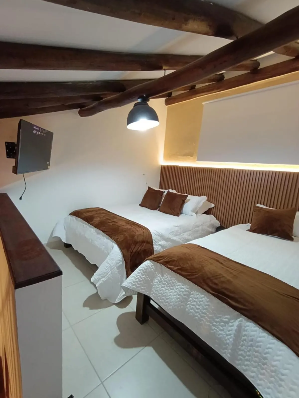 Property building, Bed in La Toscana Hostel