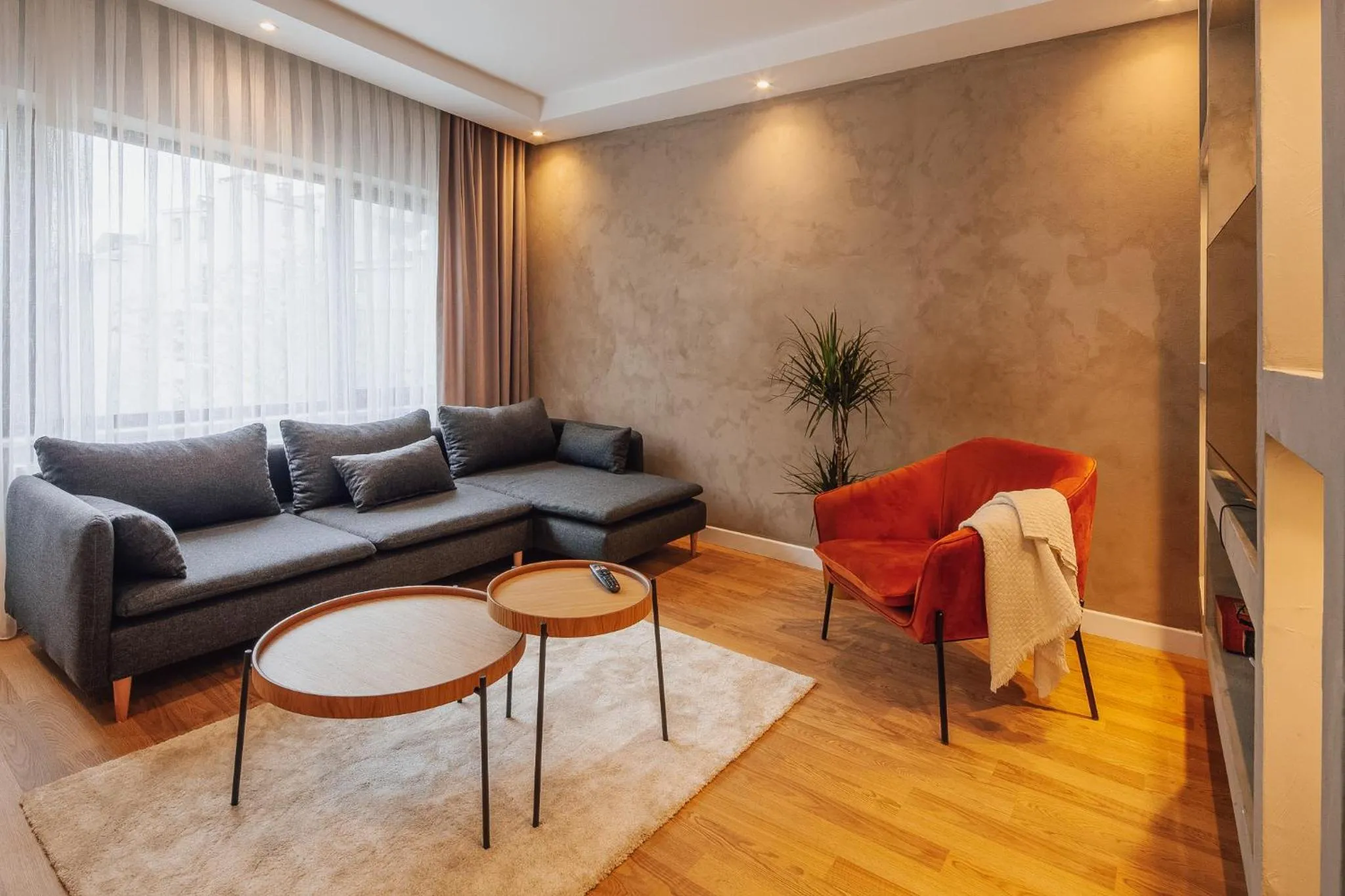 Raya Suites