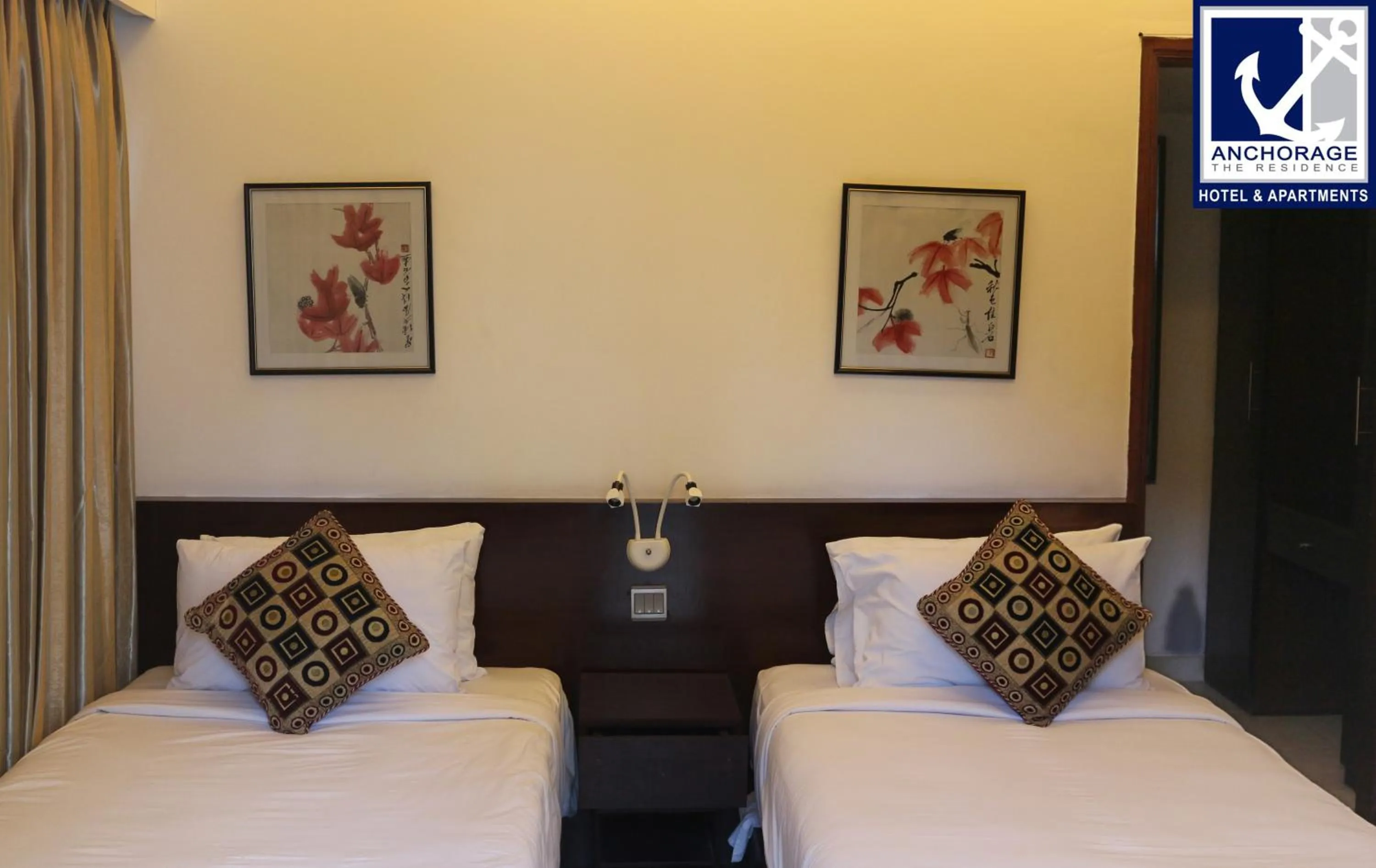 Bed in Anchorage The Residence