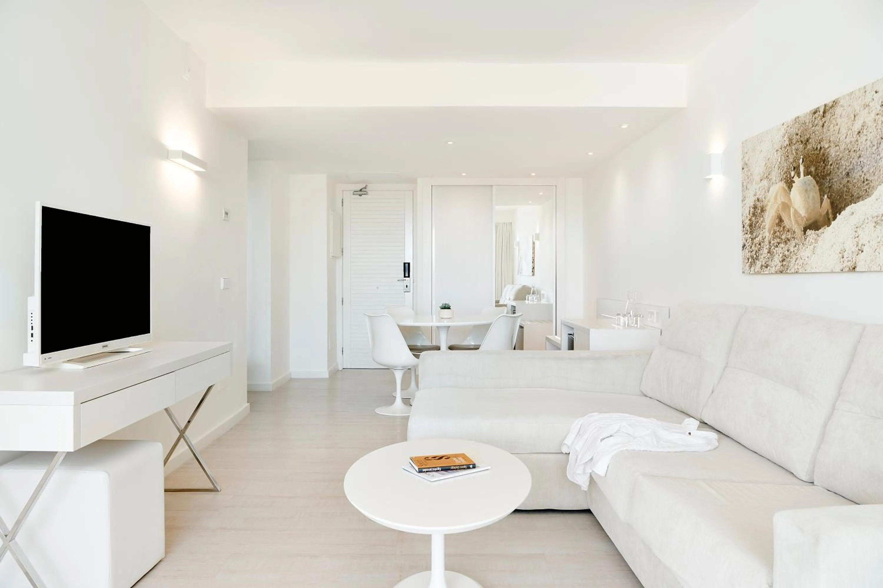 Bedroom in Iberostar Waves Cristina