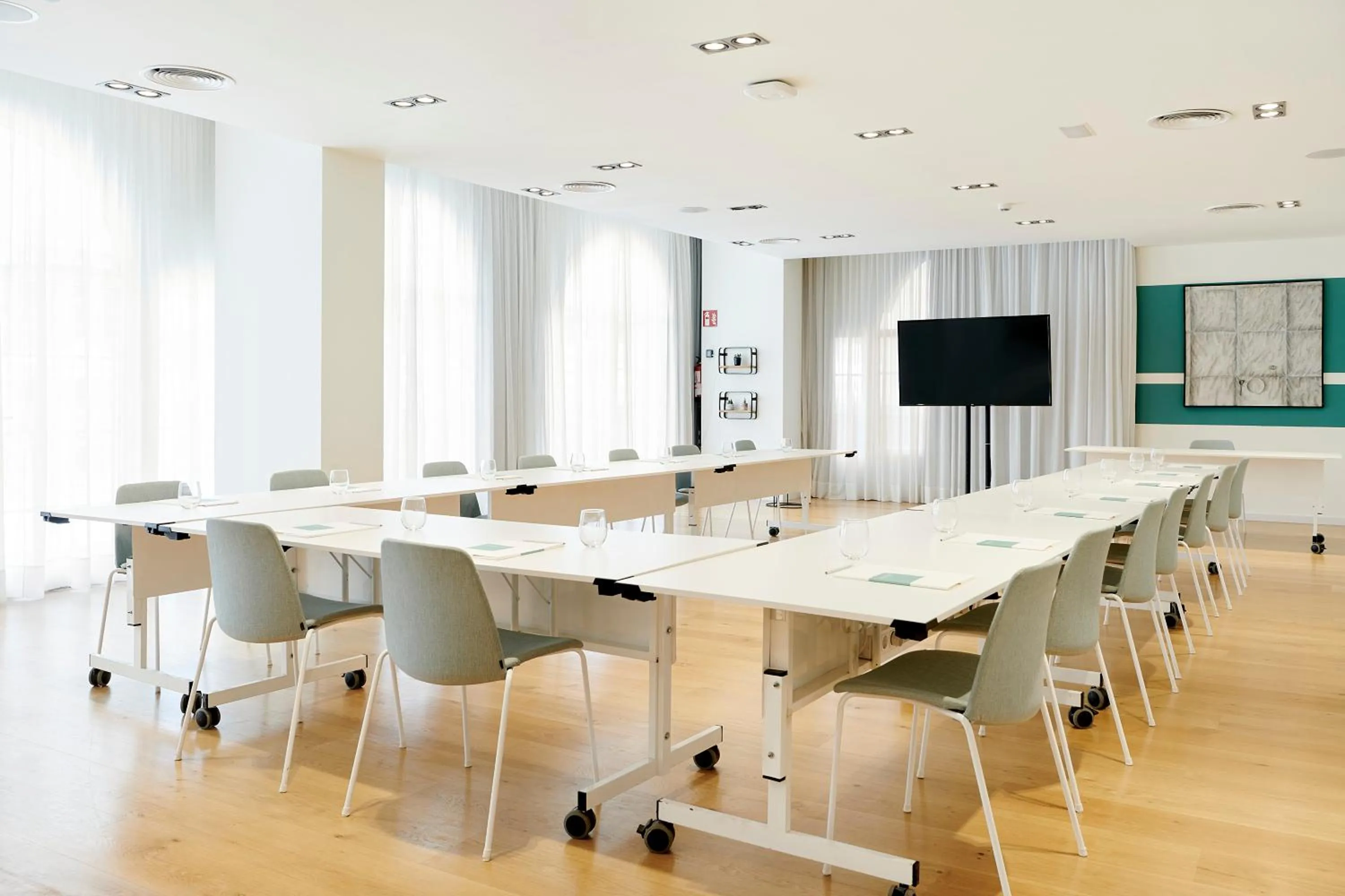 Meeting/conference room in Iberostar Waves Cristina