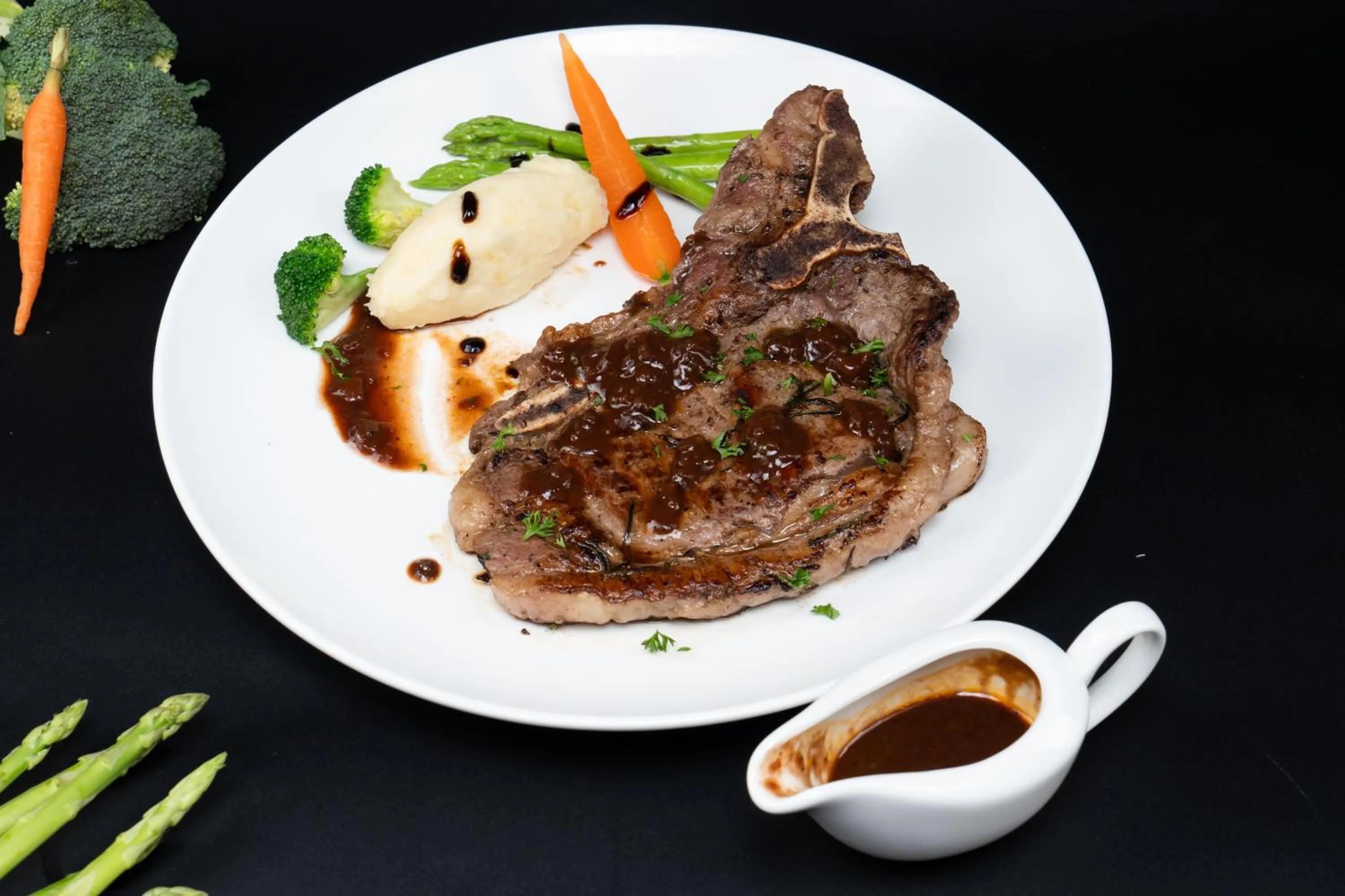 Food and drinks in Angkor Mansion & Residence