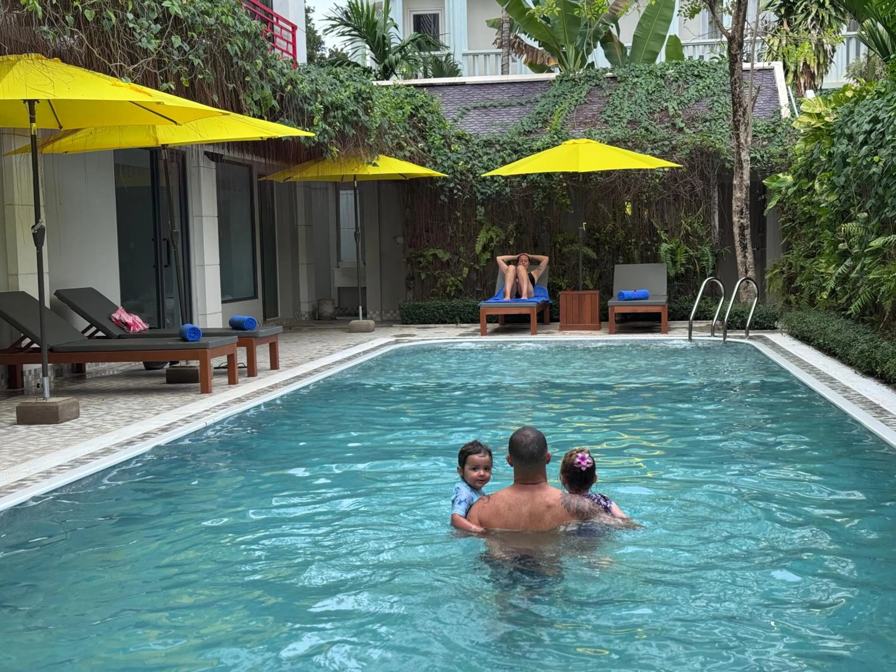 People in Angkor Mansion & Residence