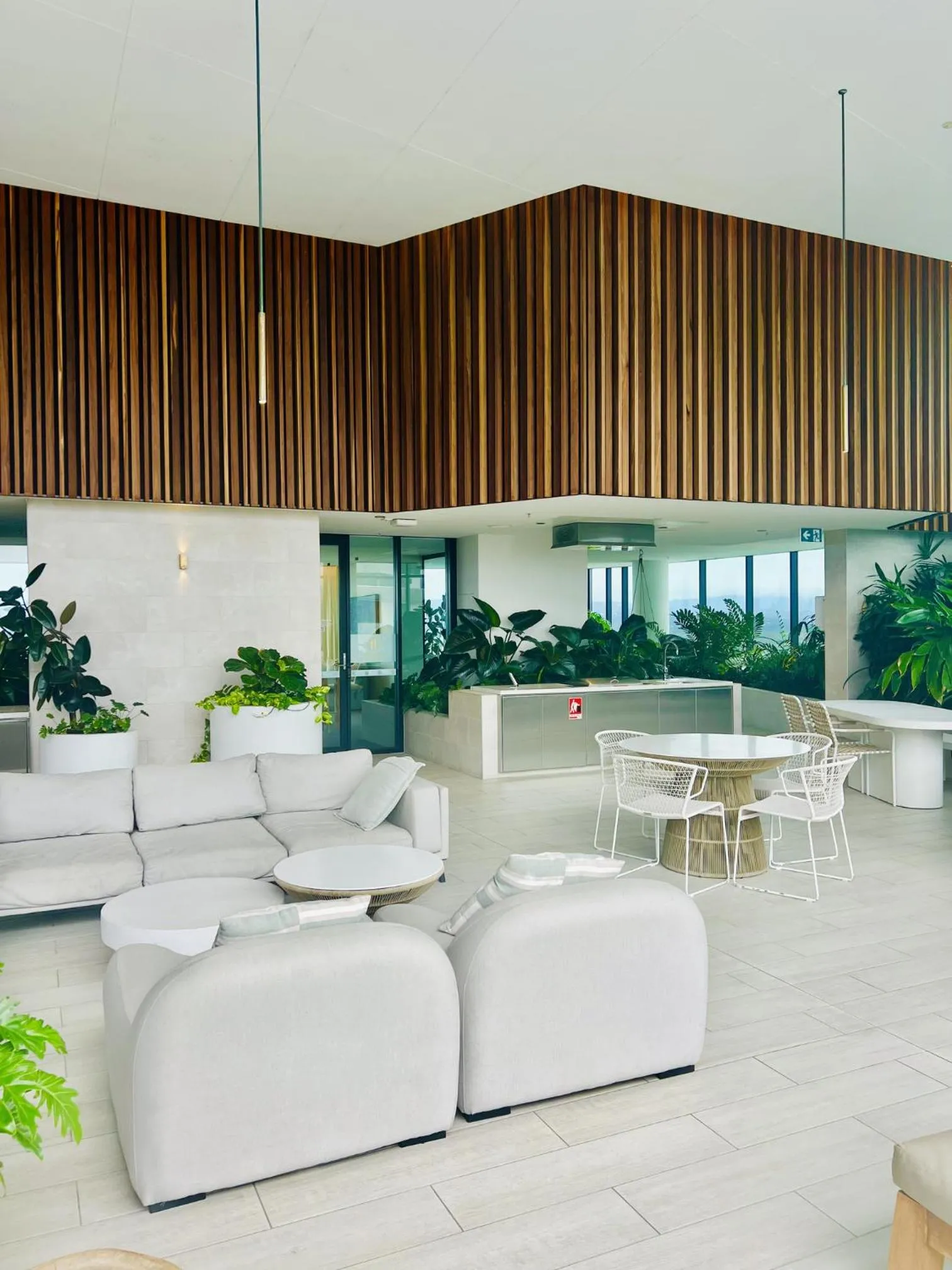 La Jolla Holiday Broadbeach