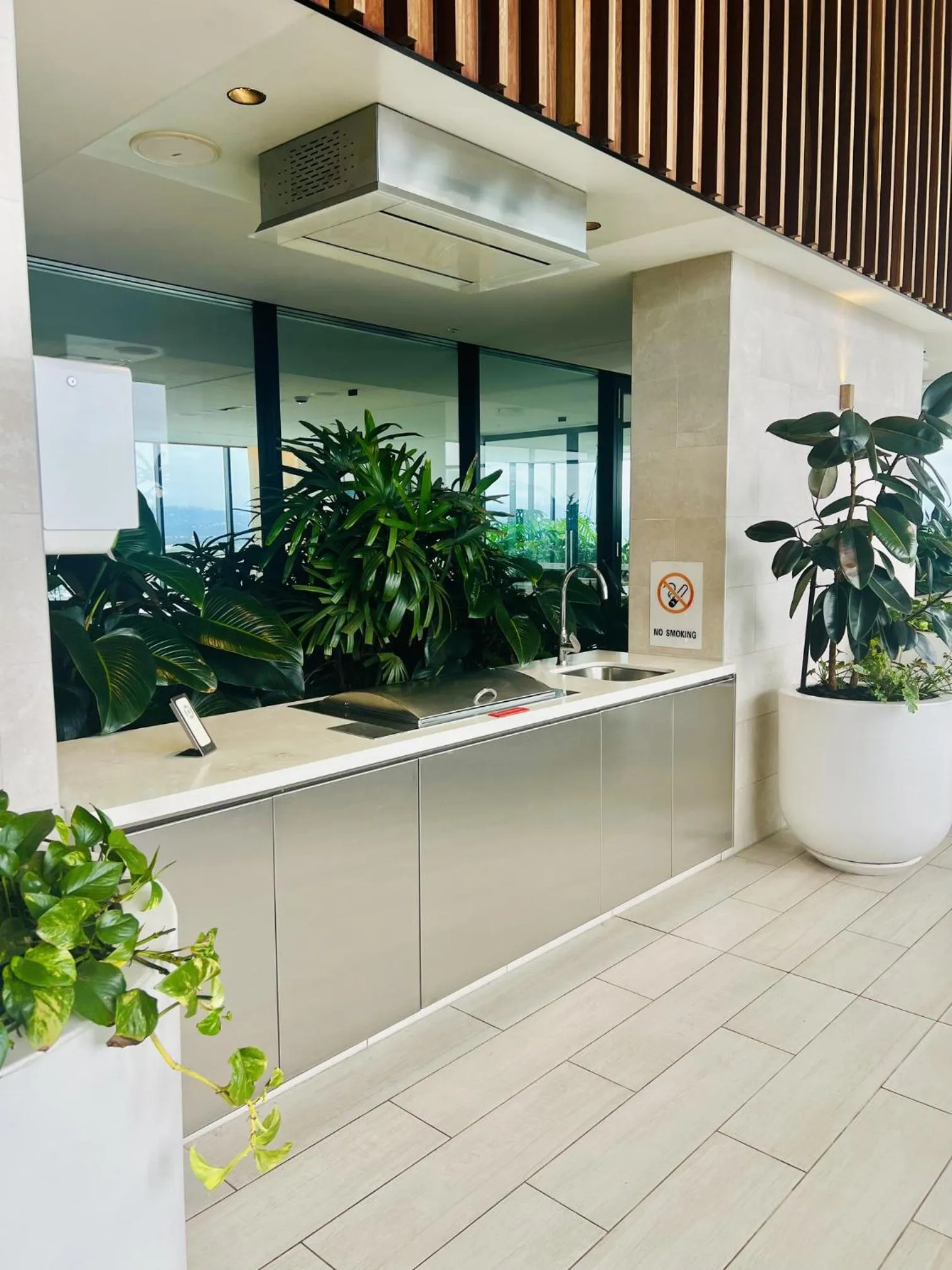 La Jolla Holiday Broadbeach