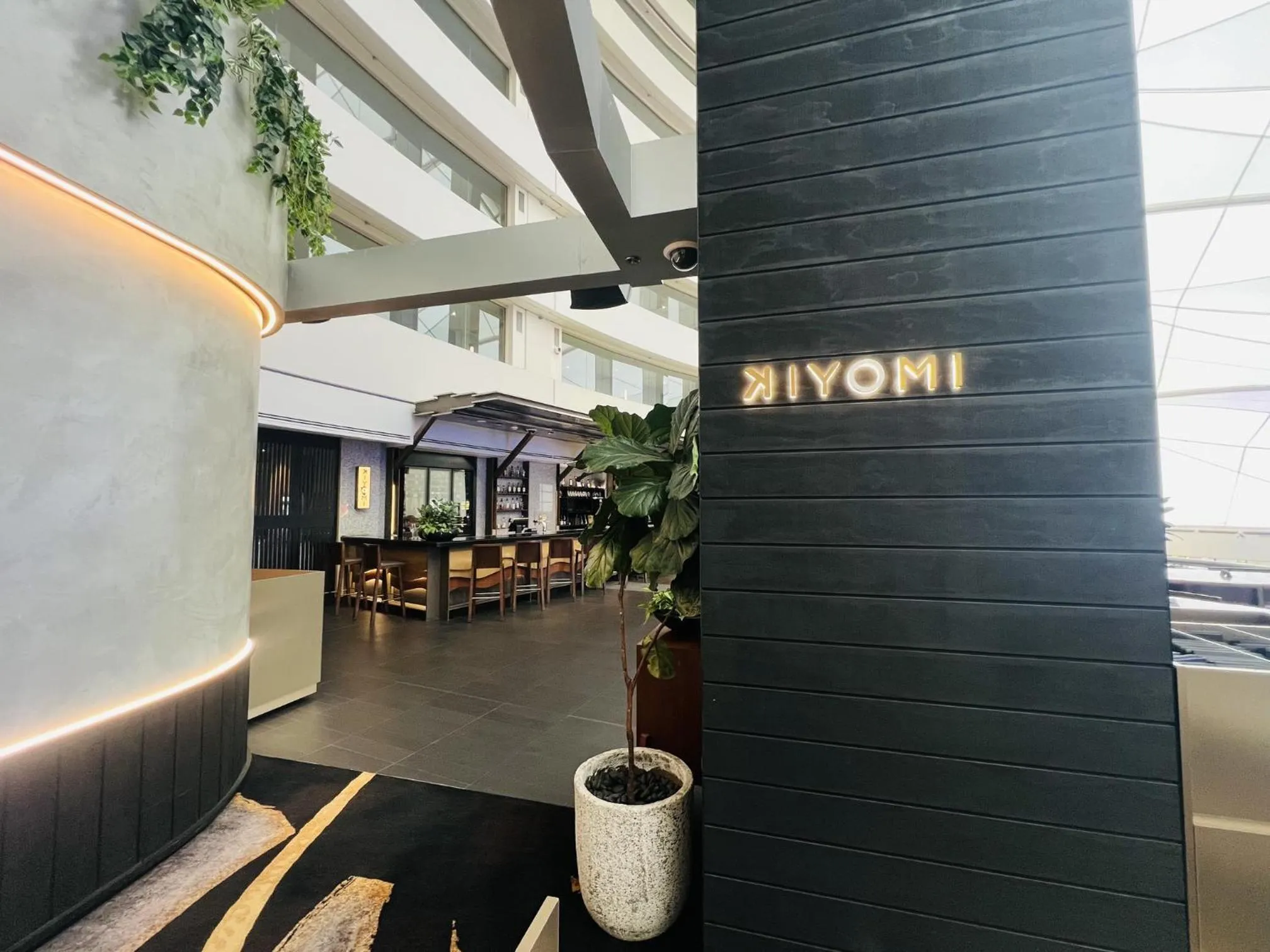 La Jolla Holiday Broadbeach