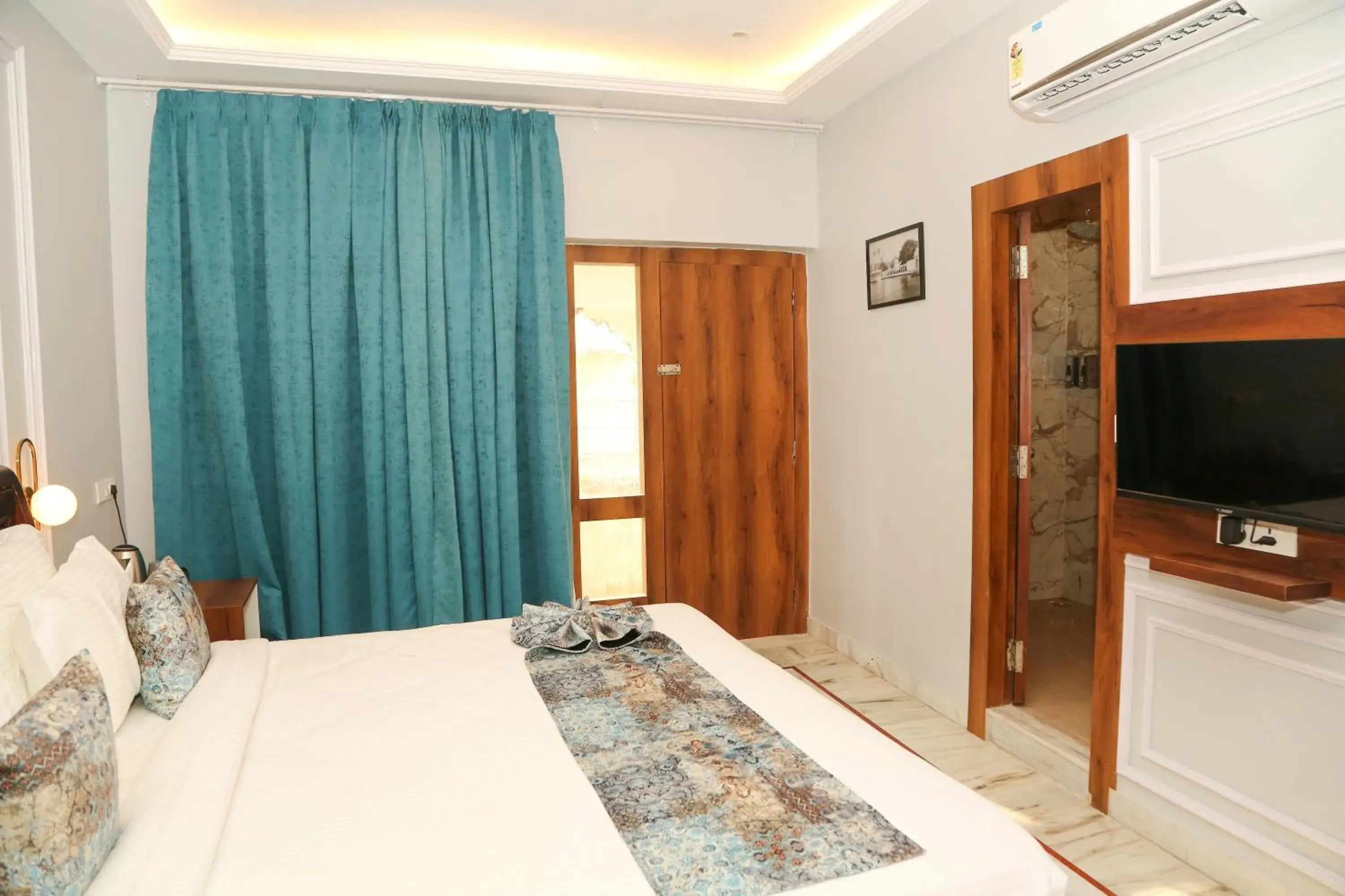 Bed in The Crescent Bed in The Crescent