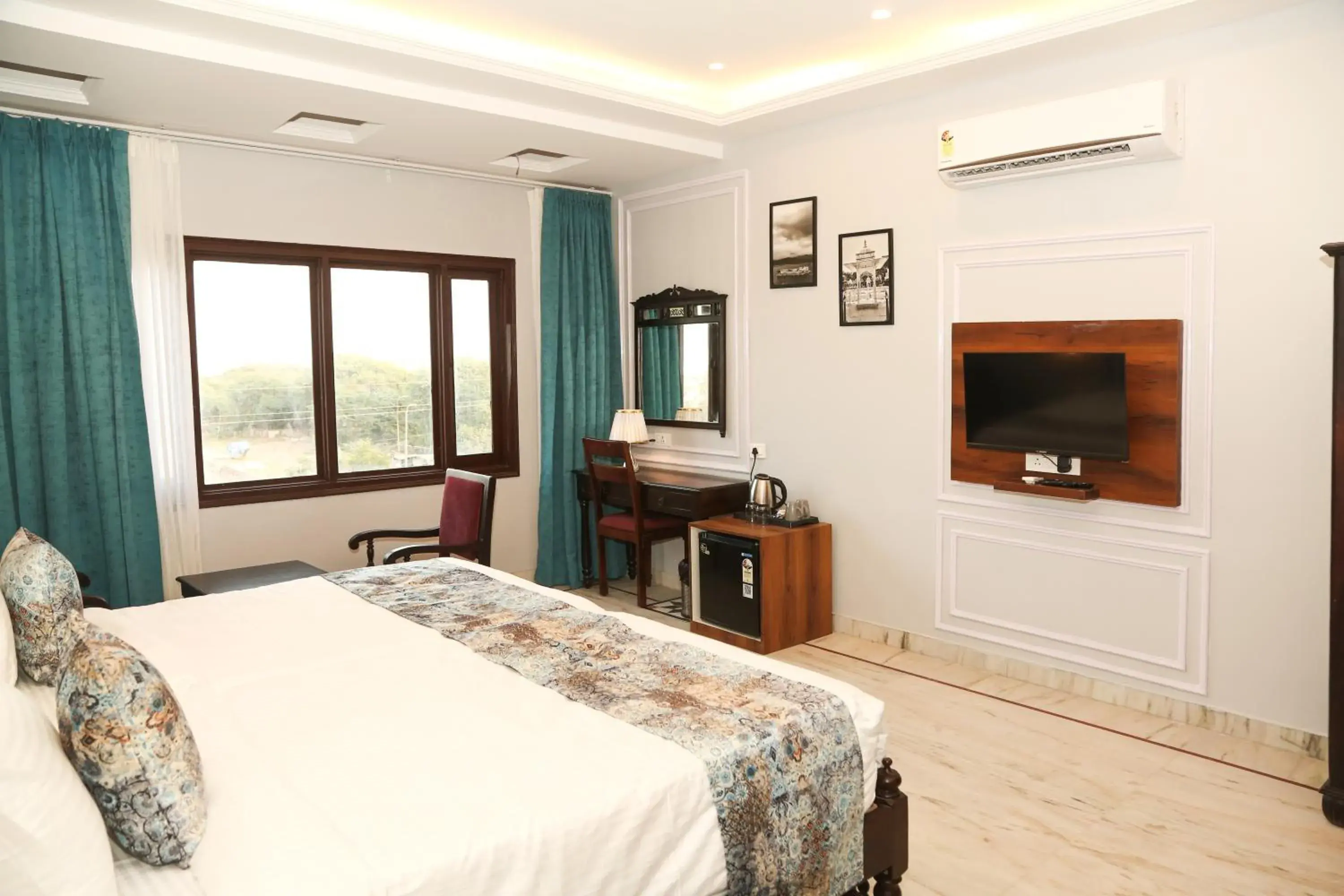 Bed in The Crescent Bed in The Crescent