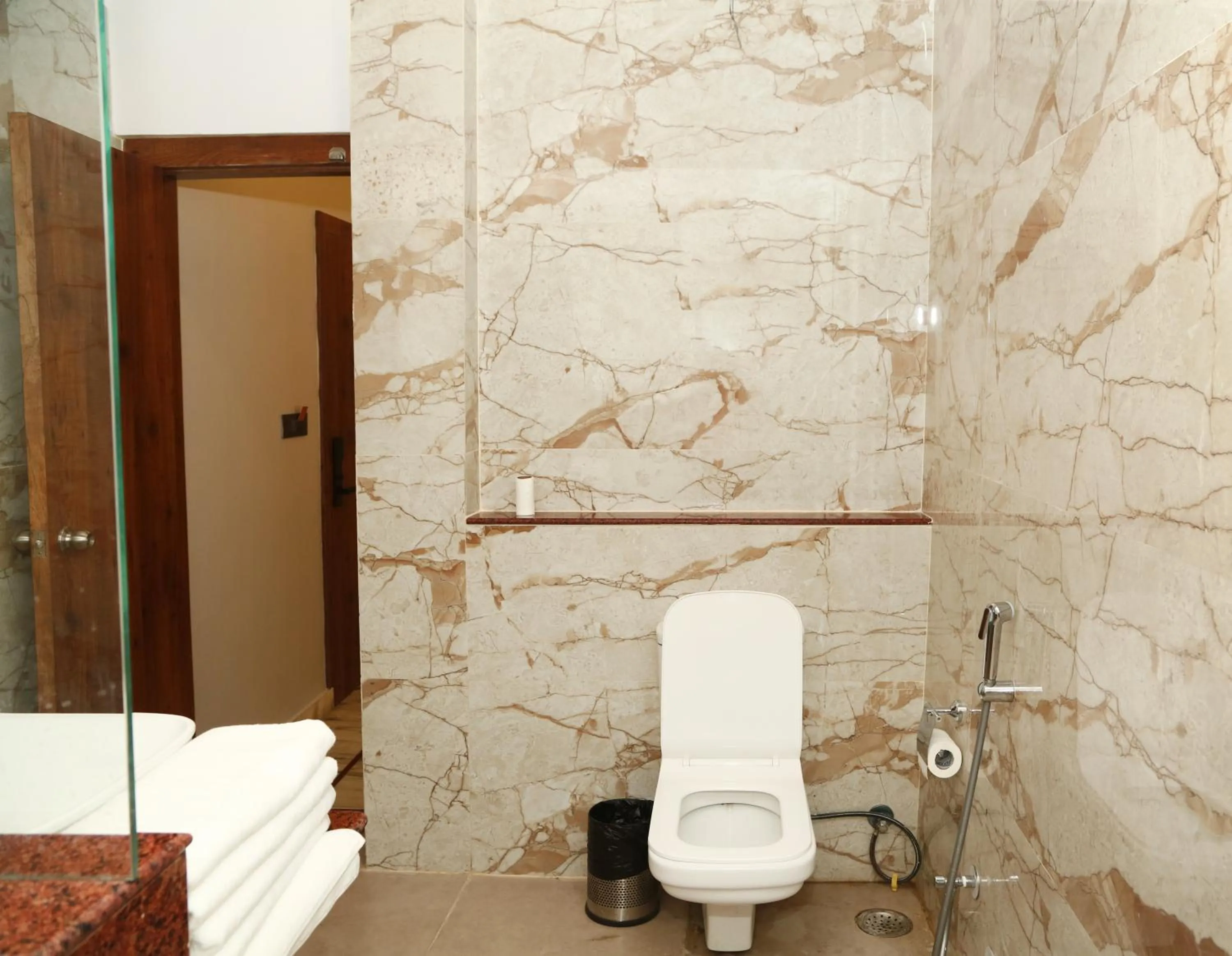 Toilet in The Crescent