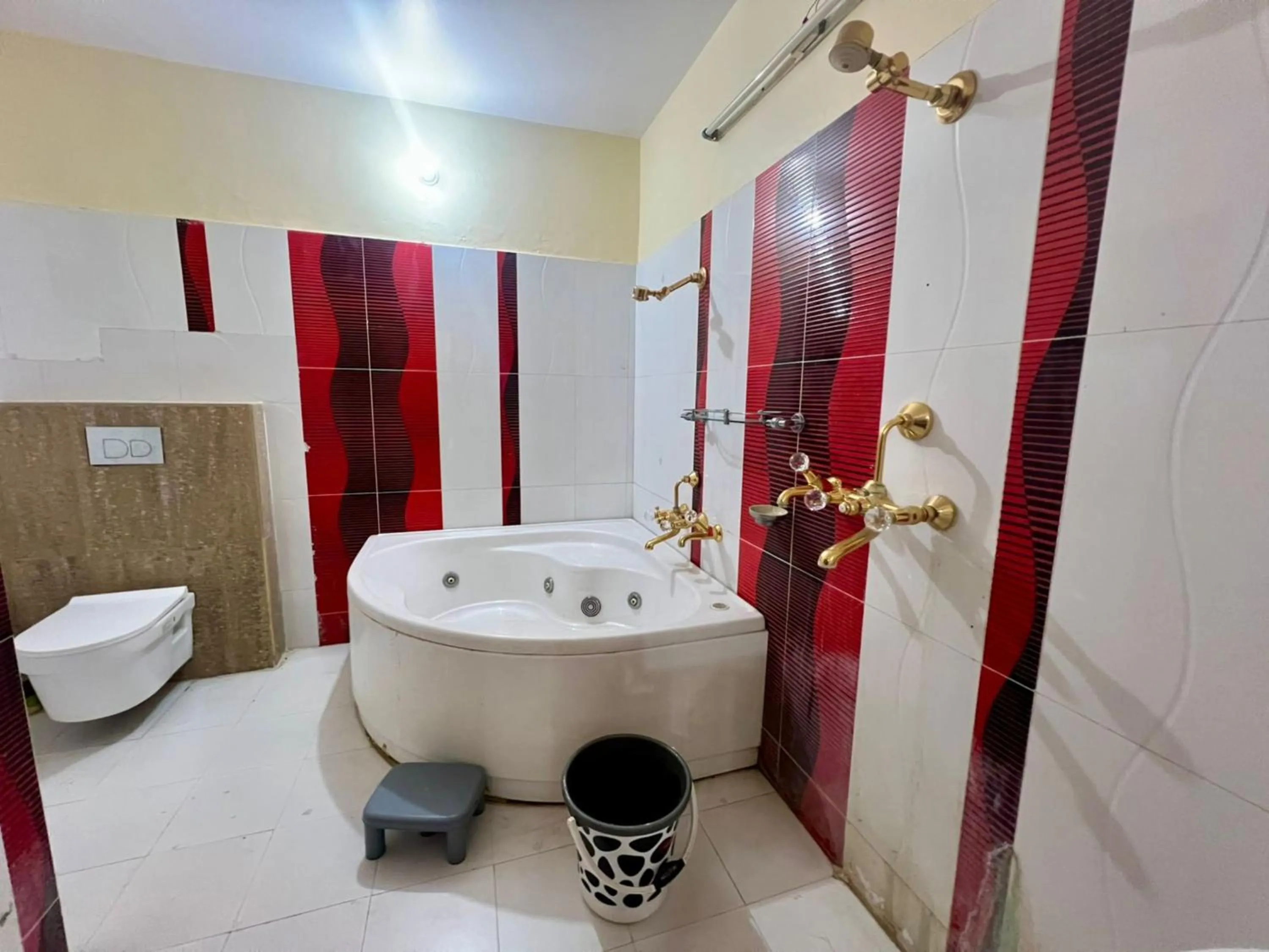 Shower in Om Kashi Villa