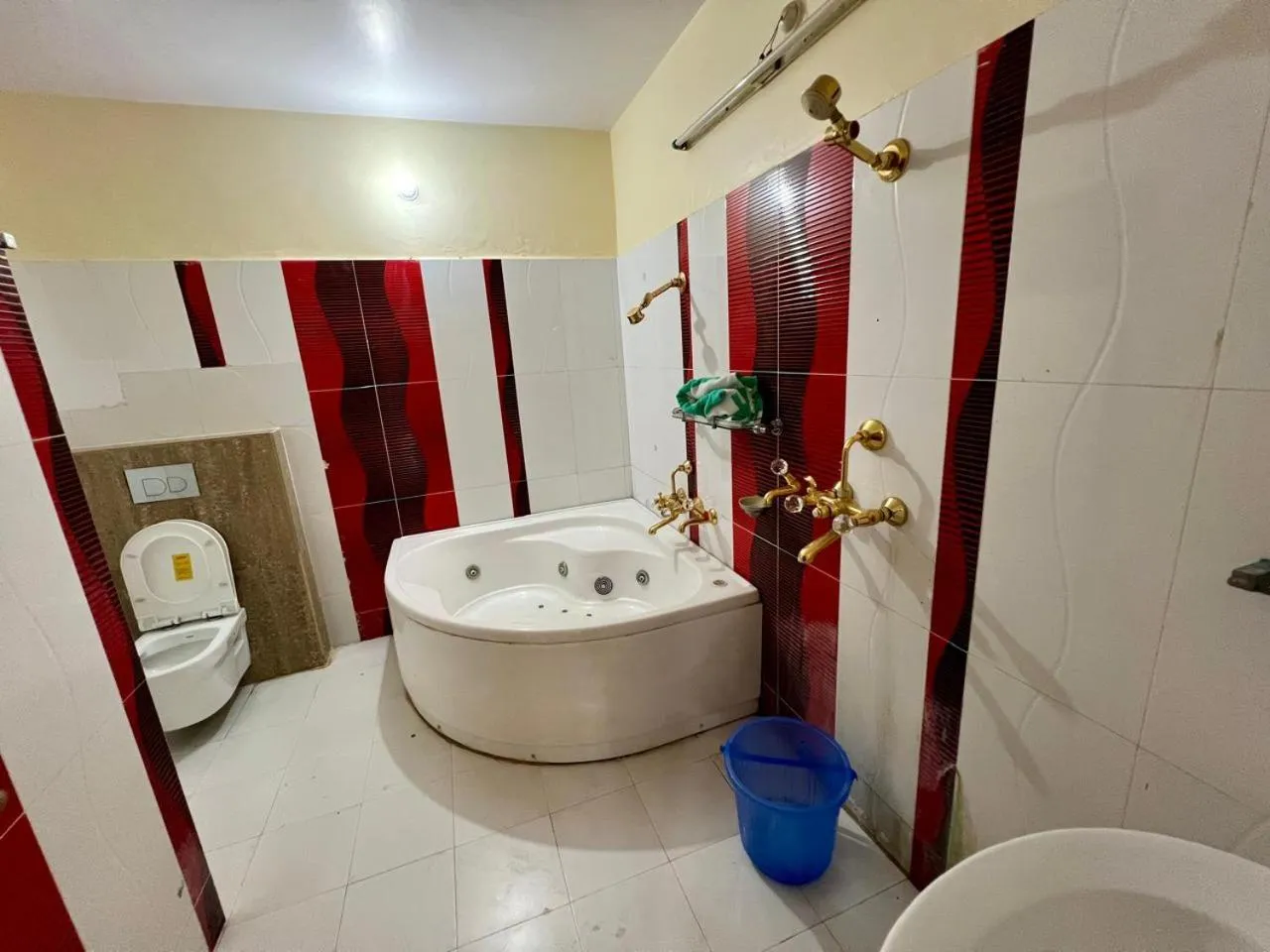 Shower in Om Kashi Villa