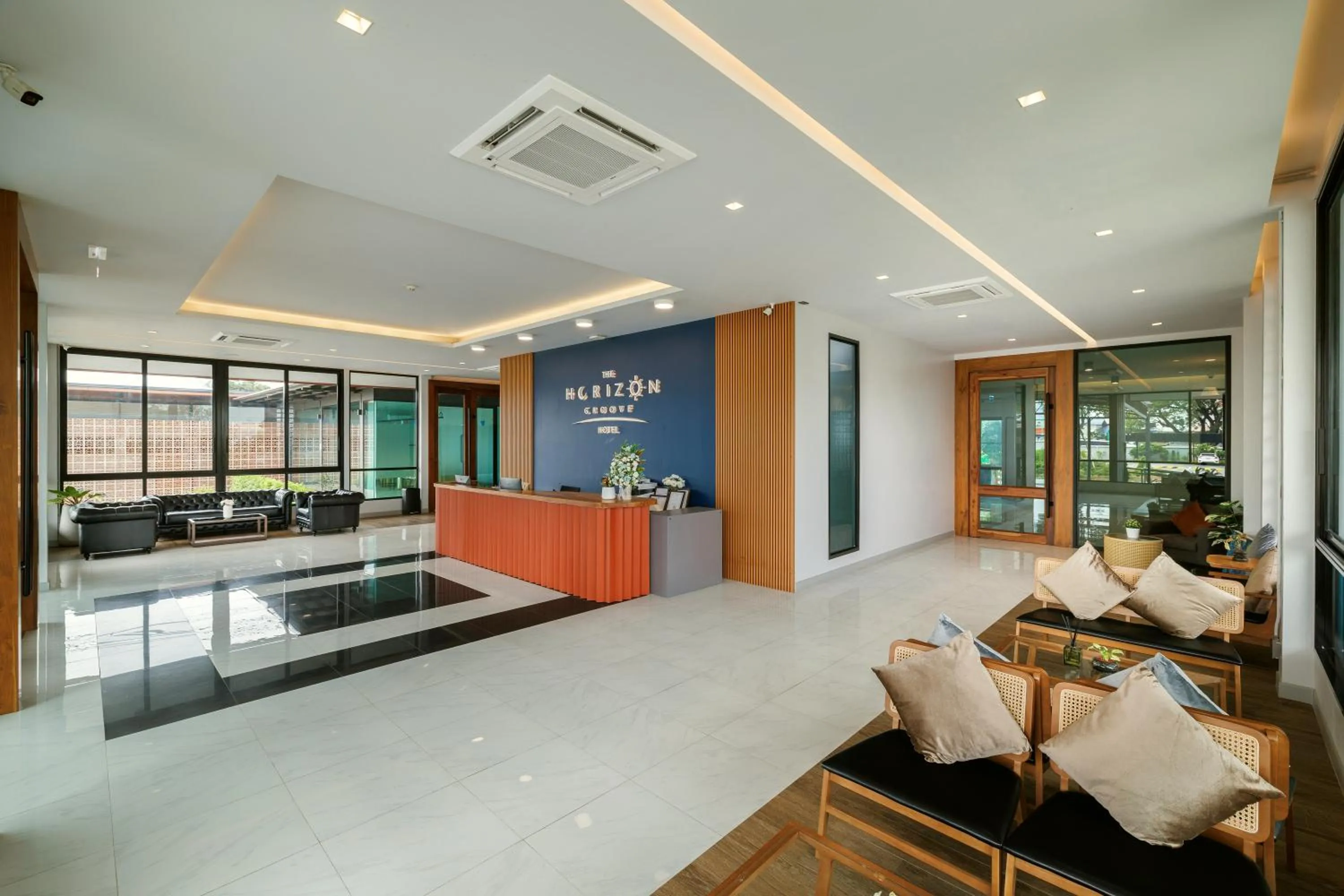 Lobby or reception in The Horizon Groove Hotel
