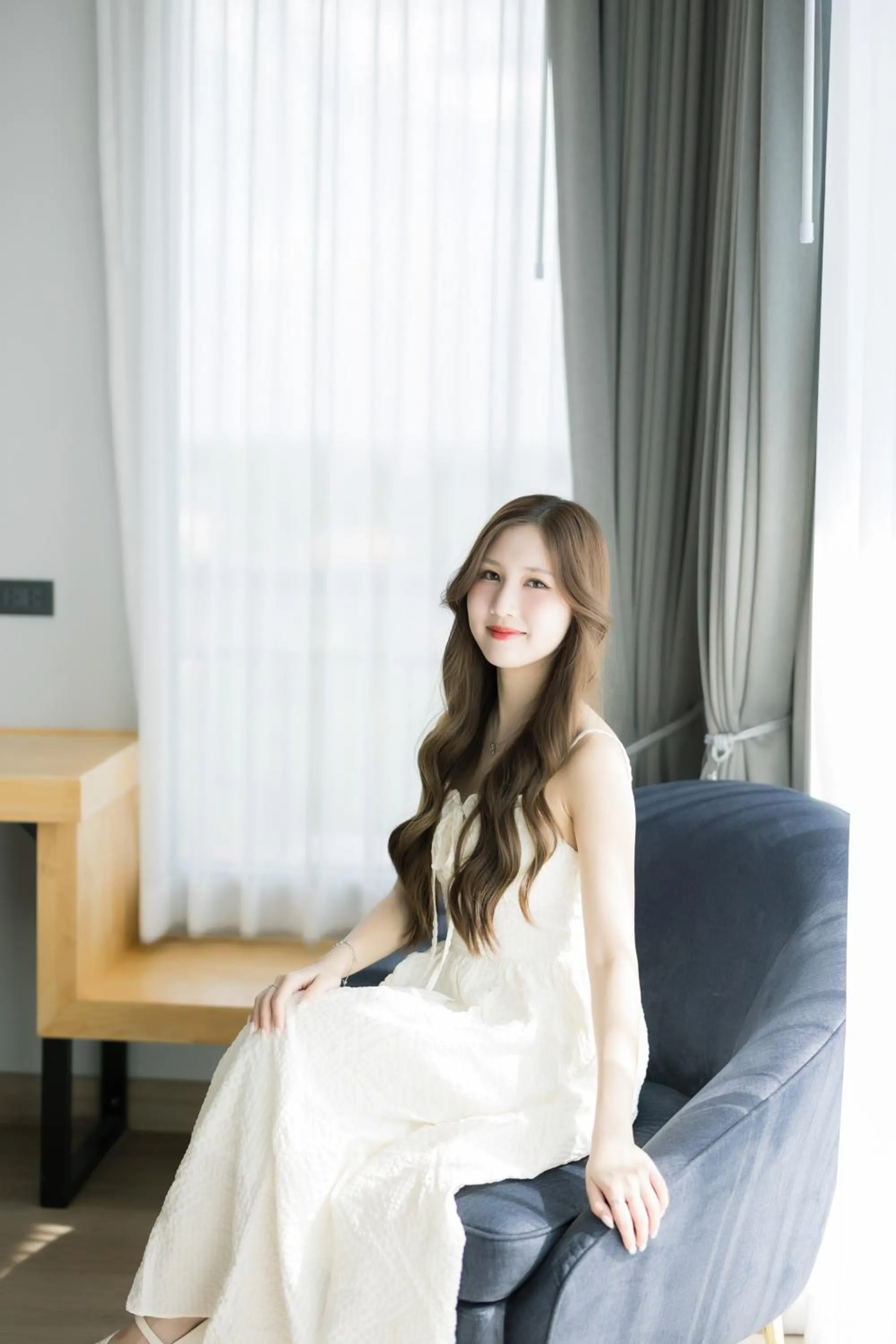 People in The Horizon Groove Hotel