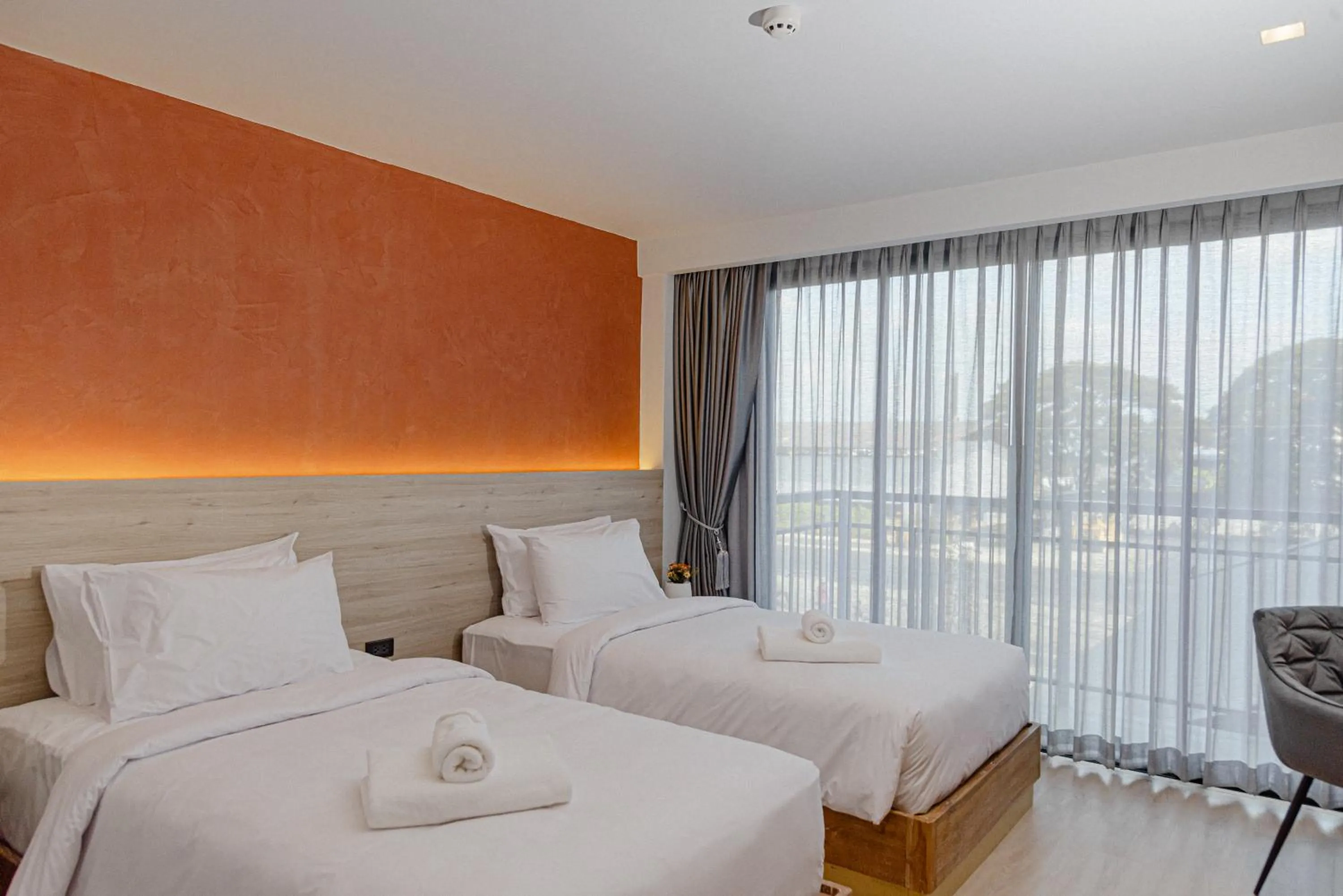 Bed in The Horizon Groove Hotel