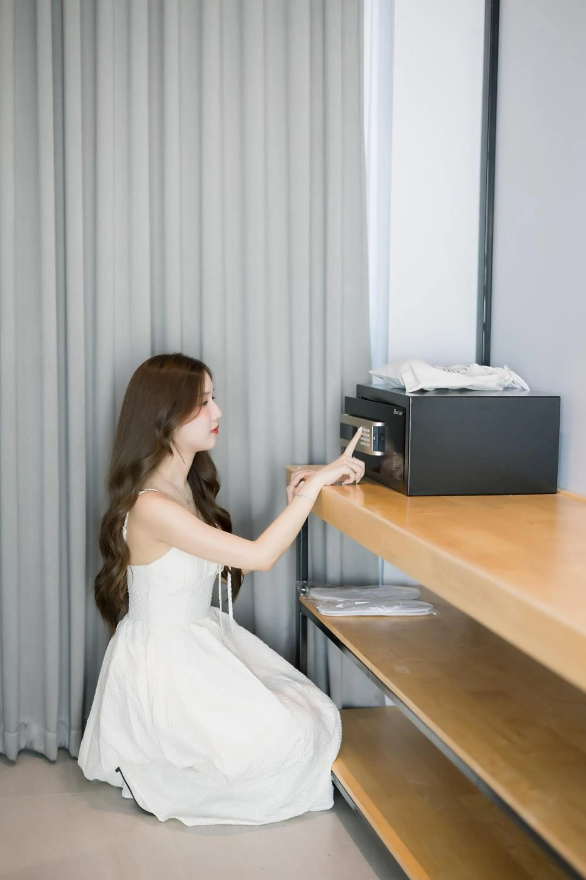 People in The Horizon Groove Hotel