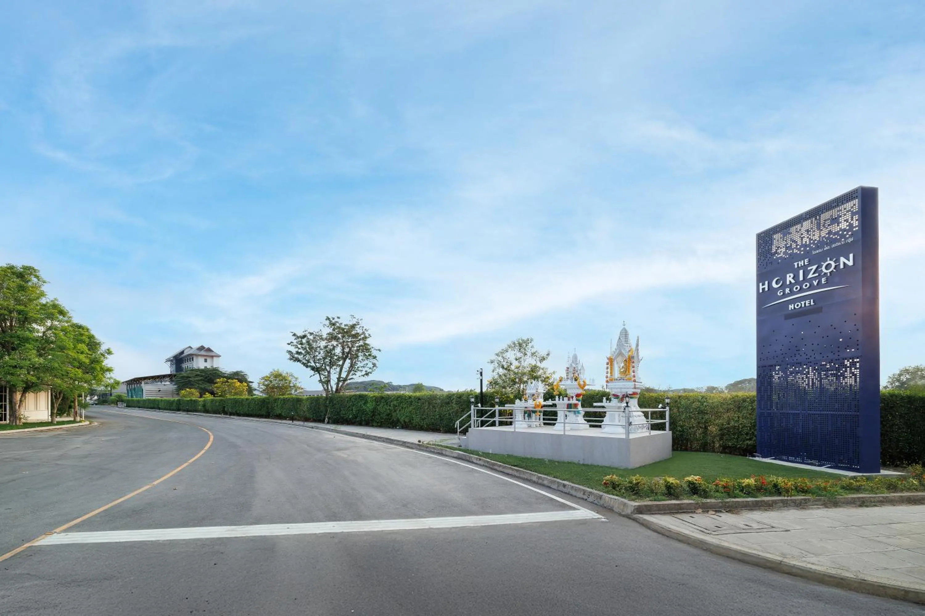 Property building in The Horizon Groove Hotel