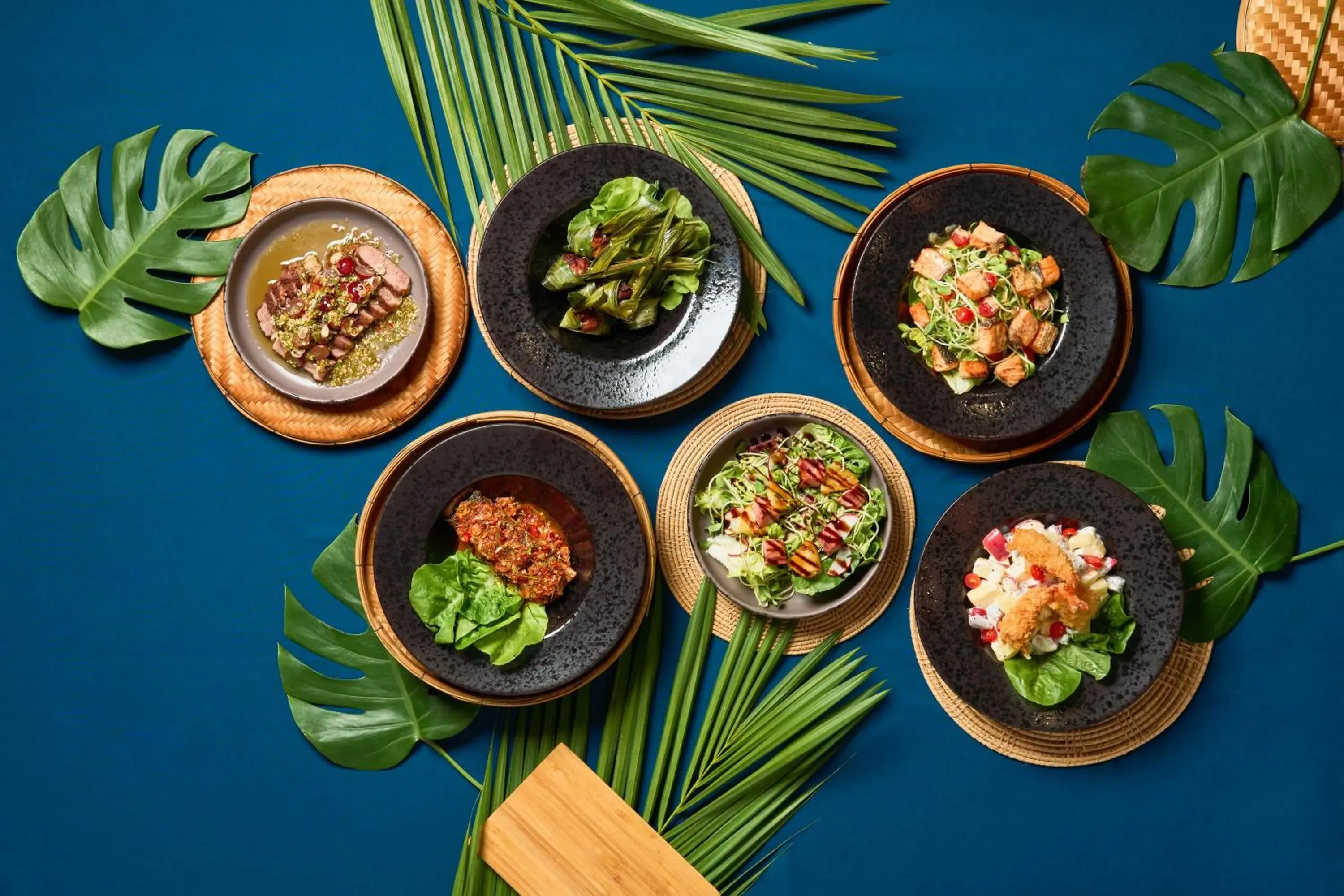 Food and drinks in The Horizon Groove Hotel Food and drinks in The Horizon Groove Hotel